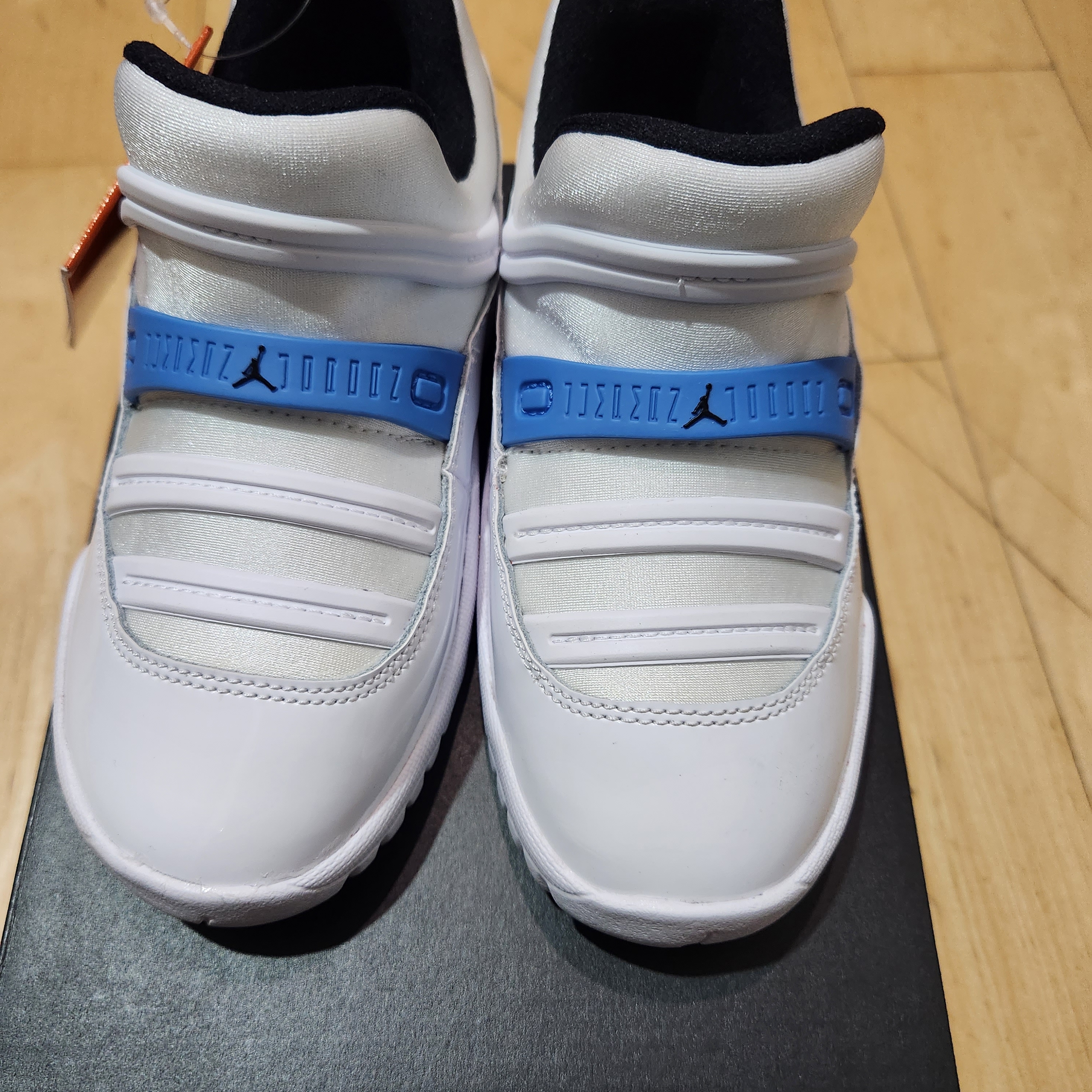 (TD) Jordan 11 Retro Little Flex Legend Blue 착용 스타일 - 3