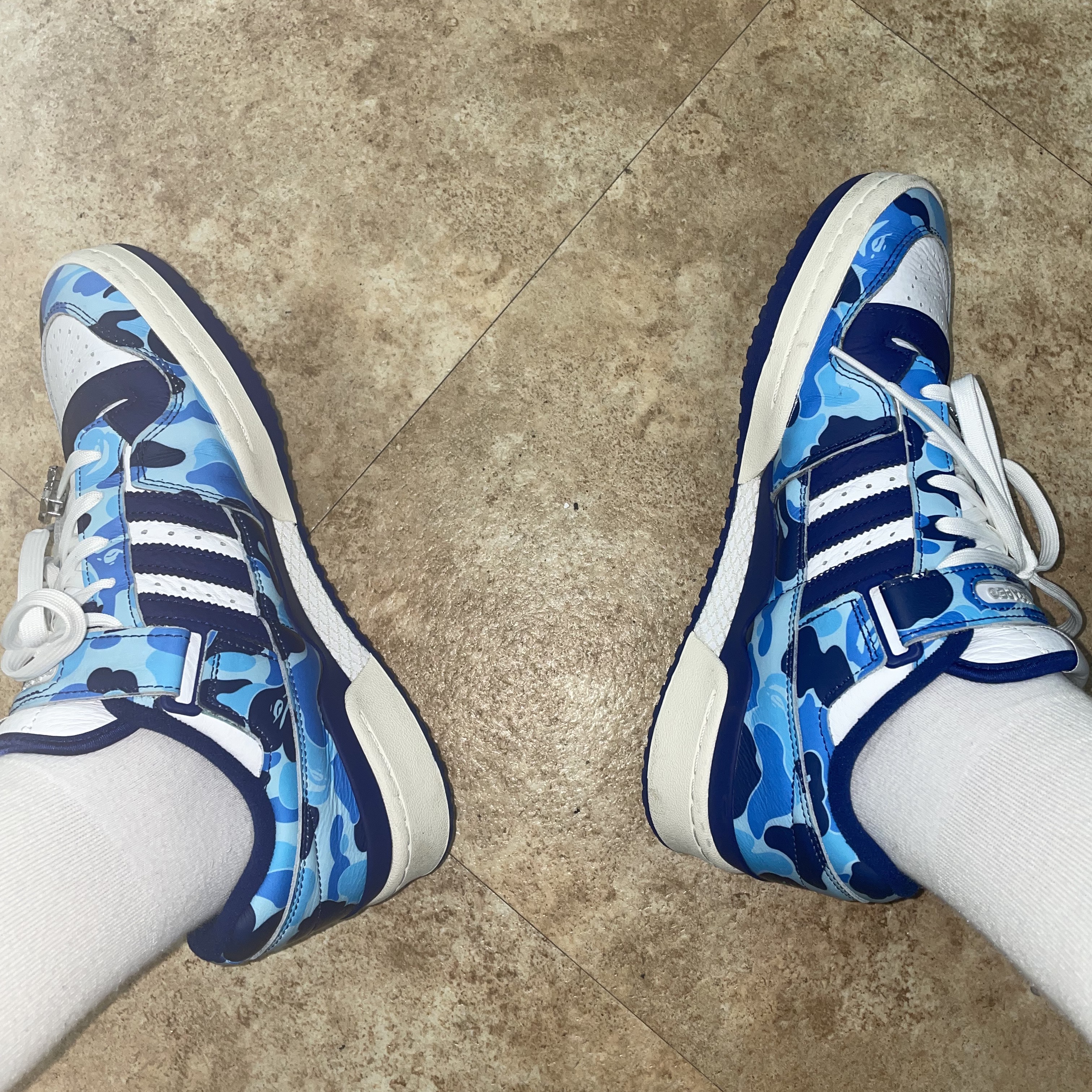 Adidas x BAPE Forum 84 Low Blue Camo 착용 스타일