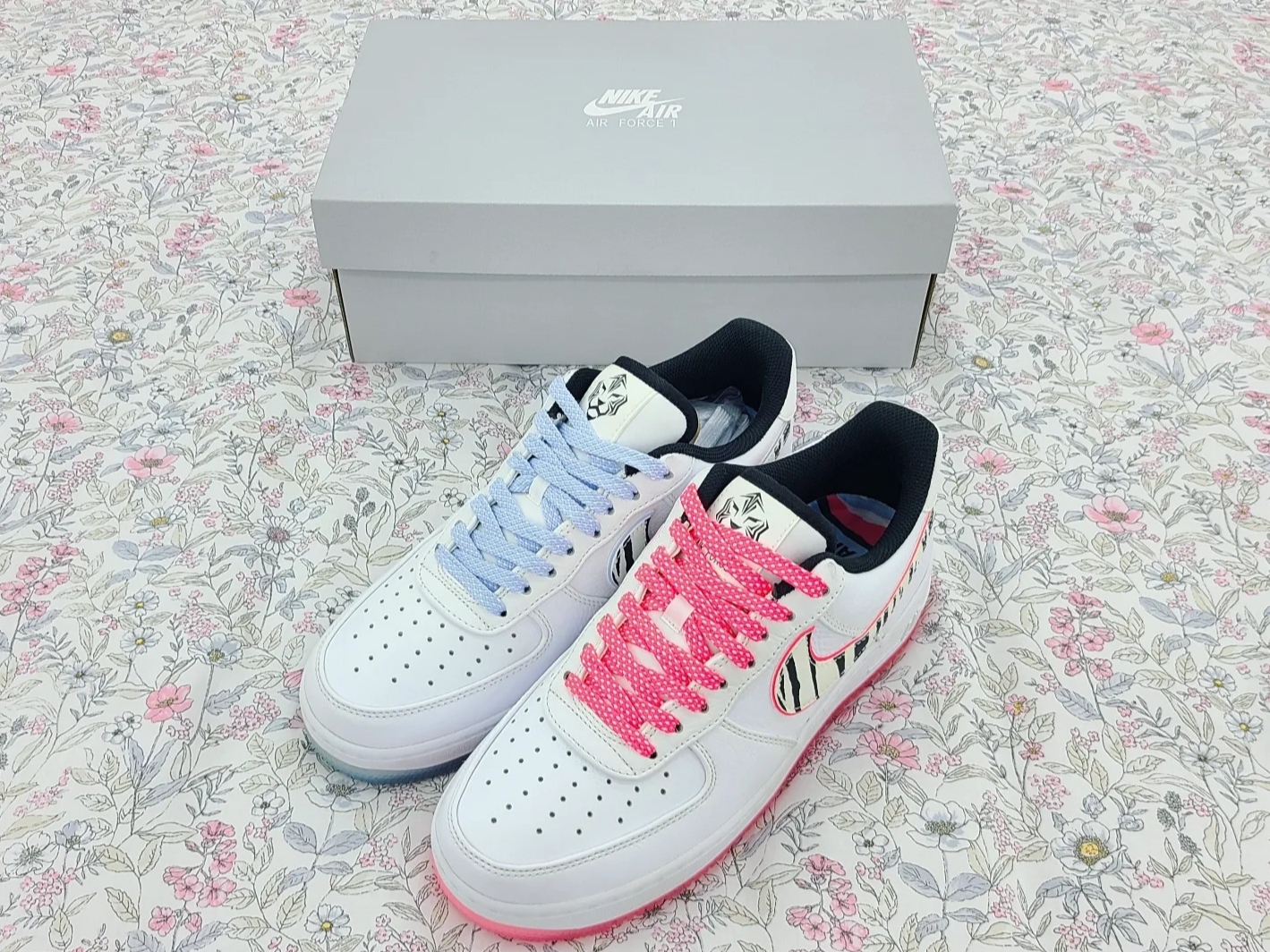 Nike Air Force 1 Low White Tiger South Korea 2020 착용 스타일 - 1