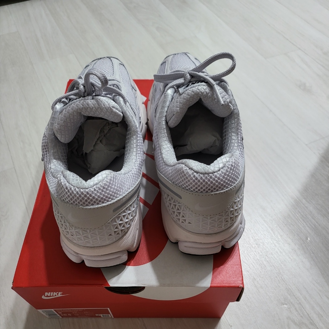 Nike Zoom Vomero 5 SP Vast Grey 2023 착용 스타일 - 3
