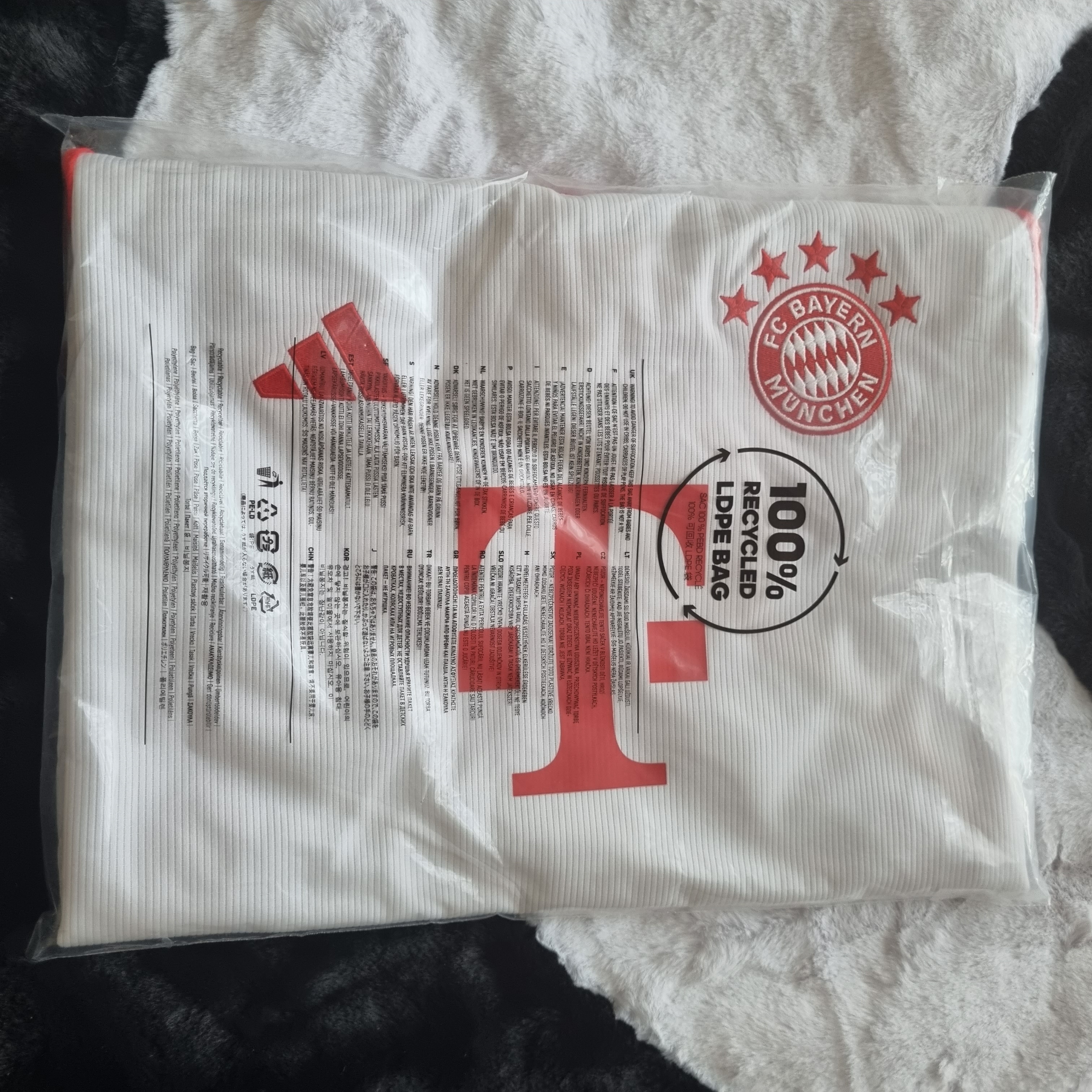 Adidas Bayern Munchen 2023/24 Home Jersey White Red - KR Sizing (Non Marking Ver.) 착용 스타일 - 2