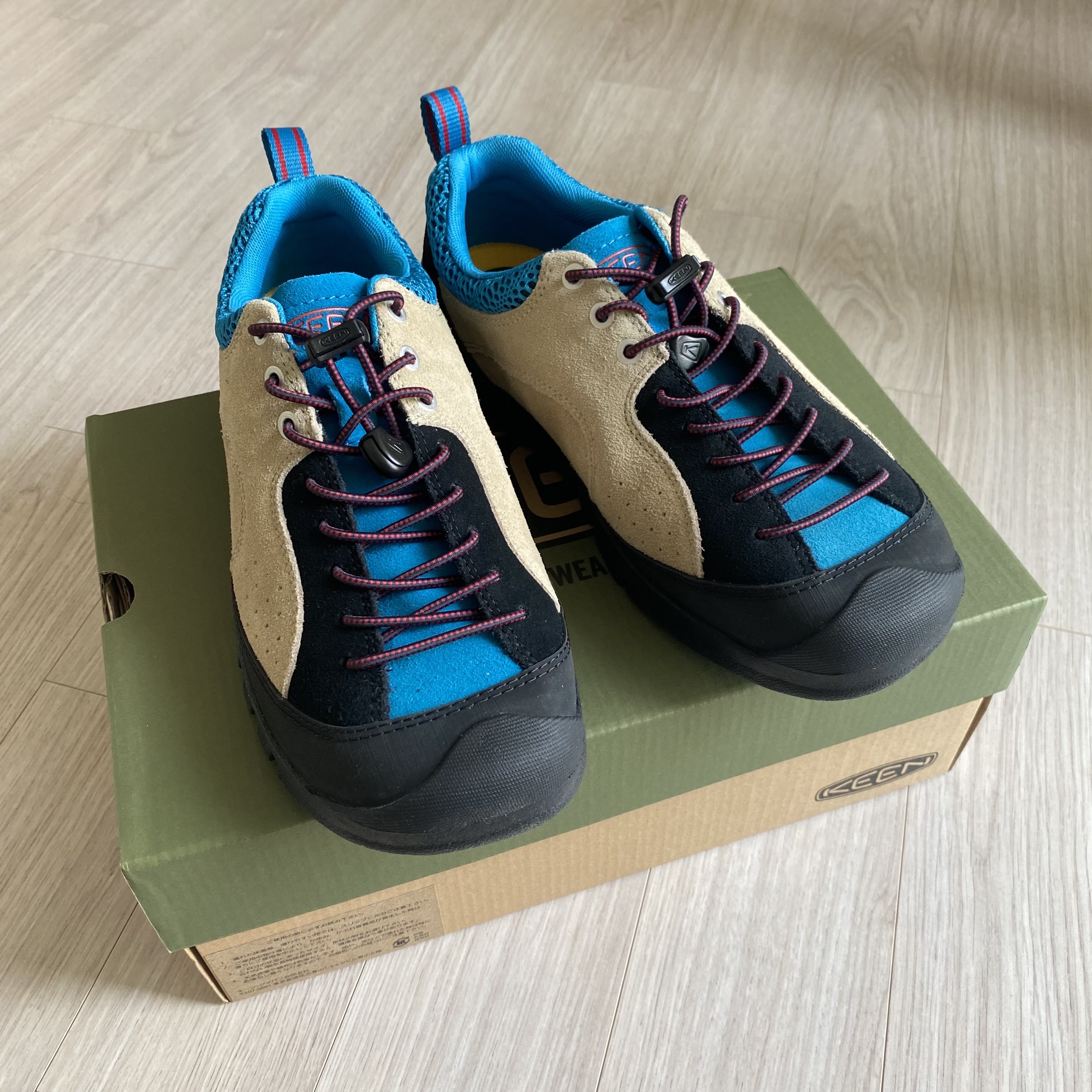 Keen Jasper Rocks SP Sneakers Beige 착용 스타일