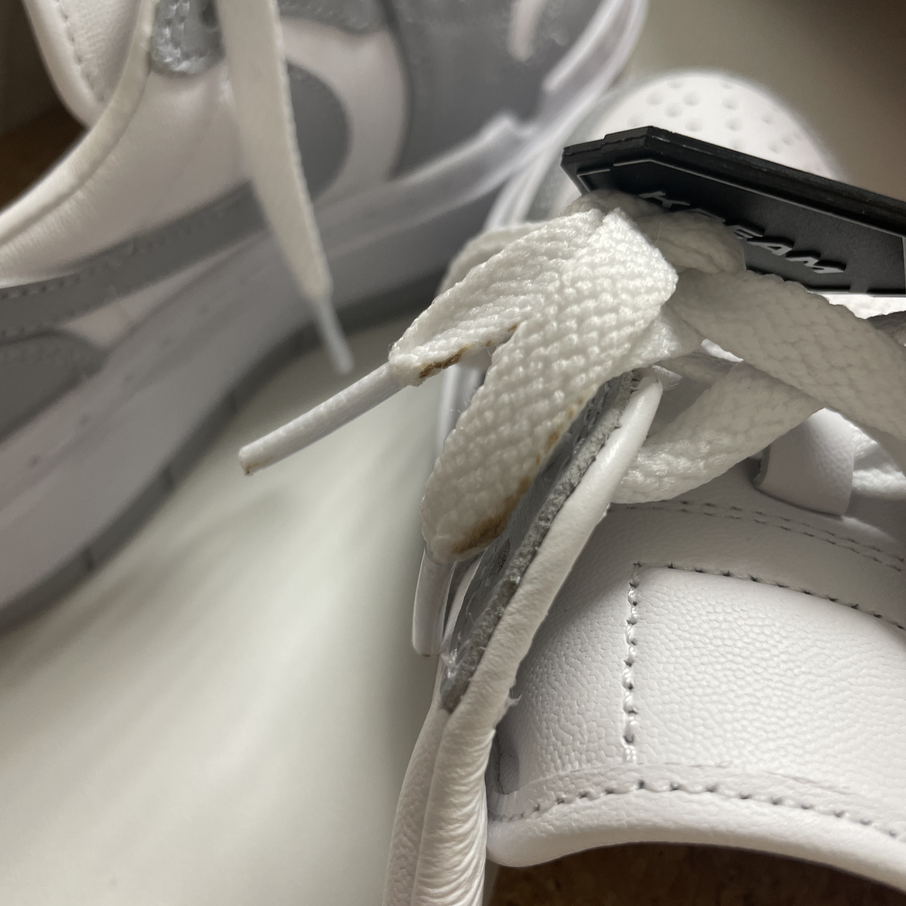 (W) Jordan 1 Elevate Low White and Wolf Grey 착용 스타일