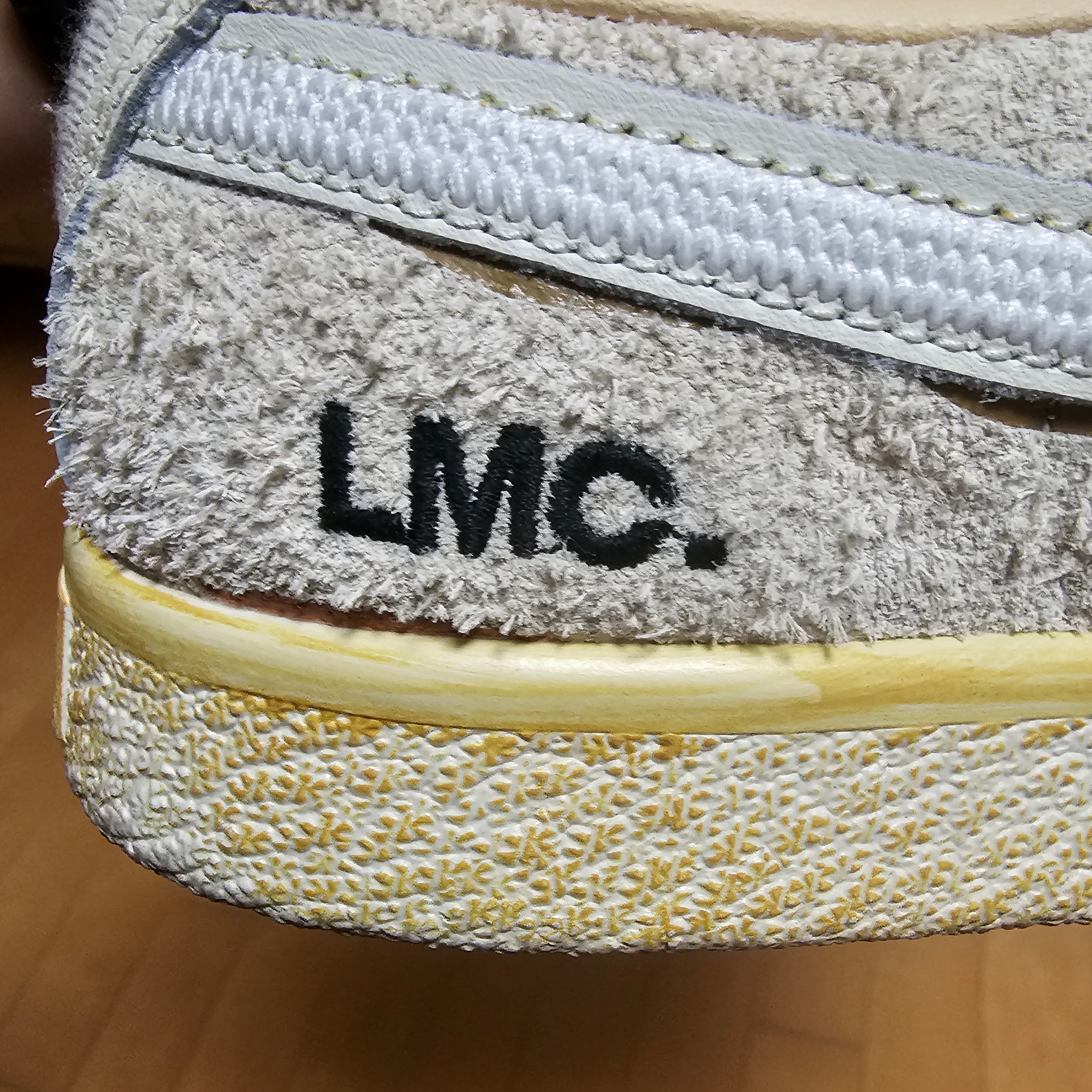 Puma x LMC Suede VTG Frosted Ivory, Vans Old Skool 36 DX Anaheim Factory Pig Suede Brown White 착용 스타일 - 4
