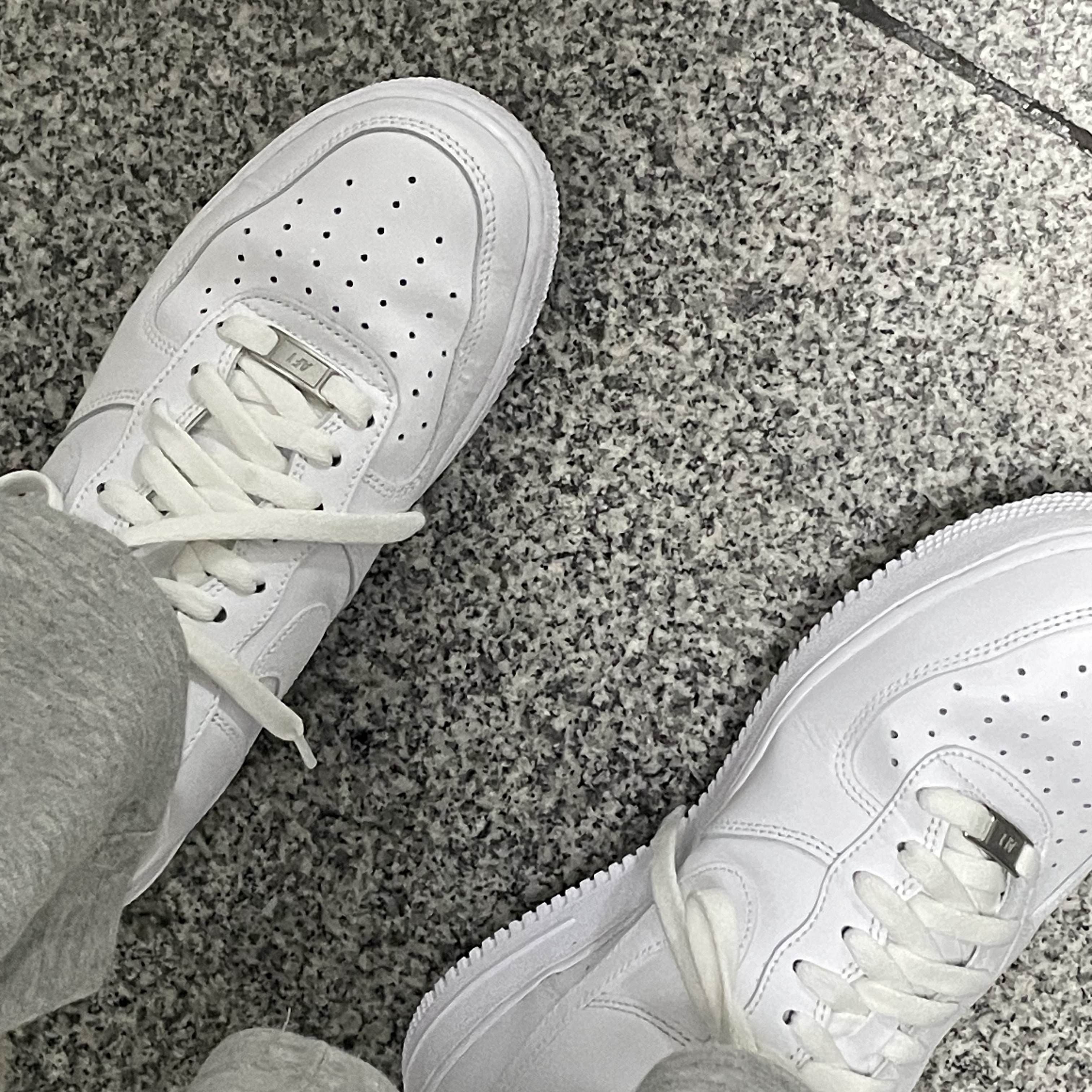 Nike Air Force 1 '07 Low White 착용 스타일