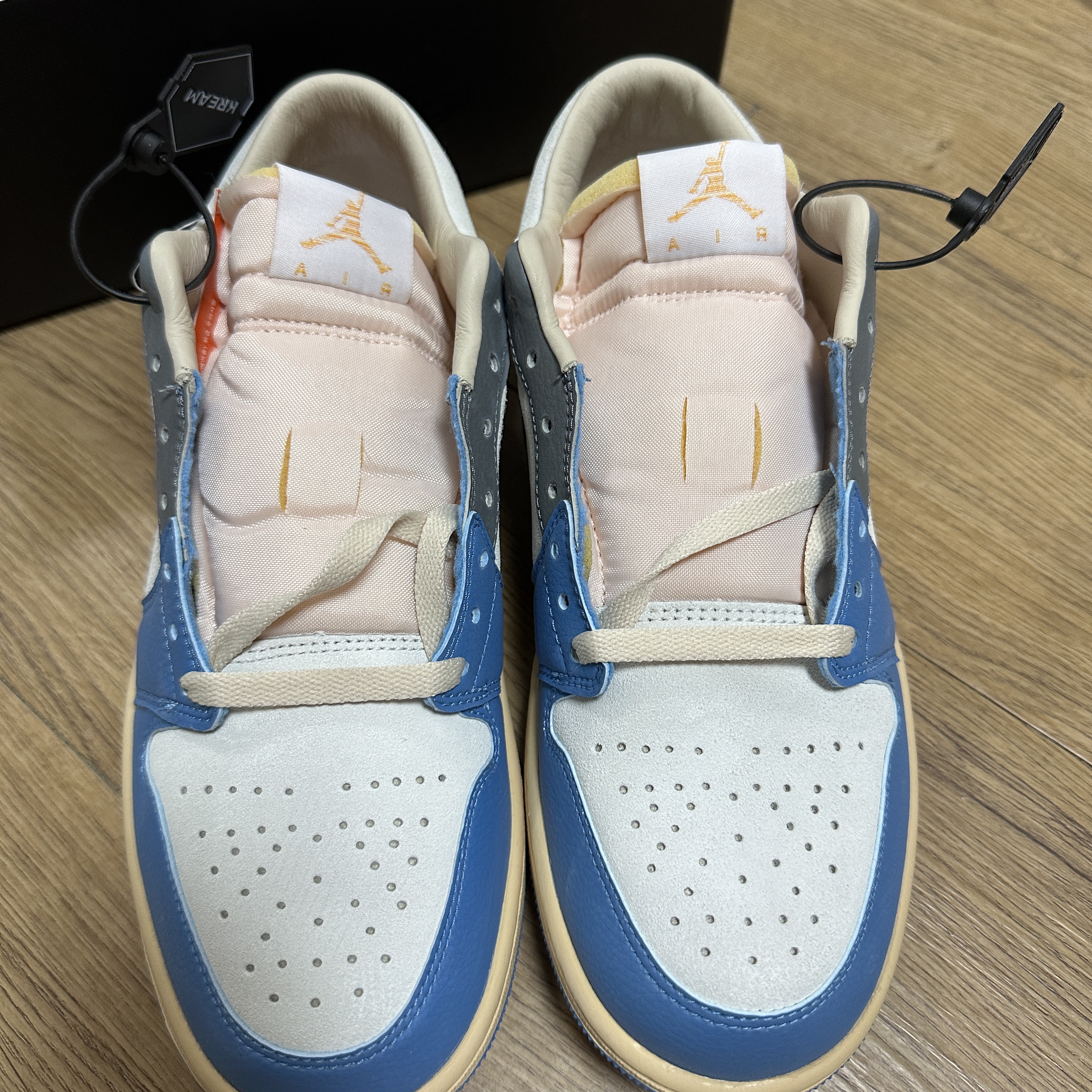 Jordan 1 Low SE Tokyo 96 착용 스타일