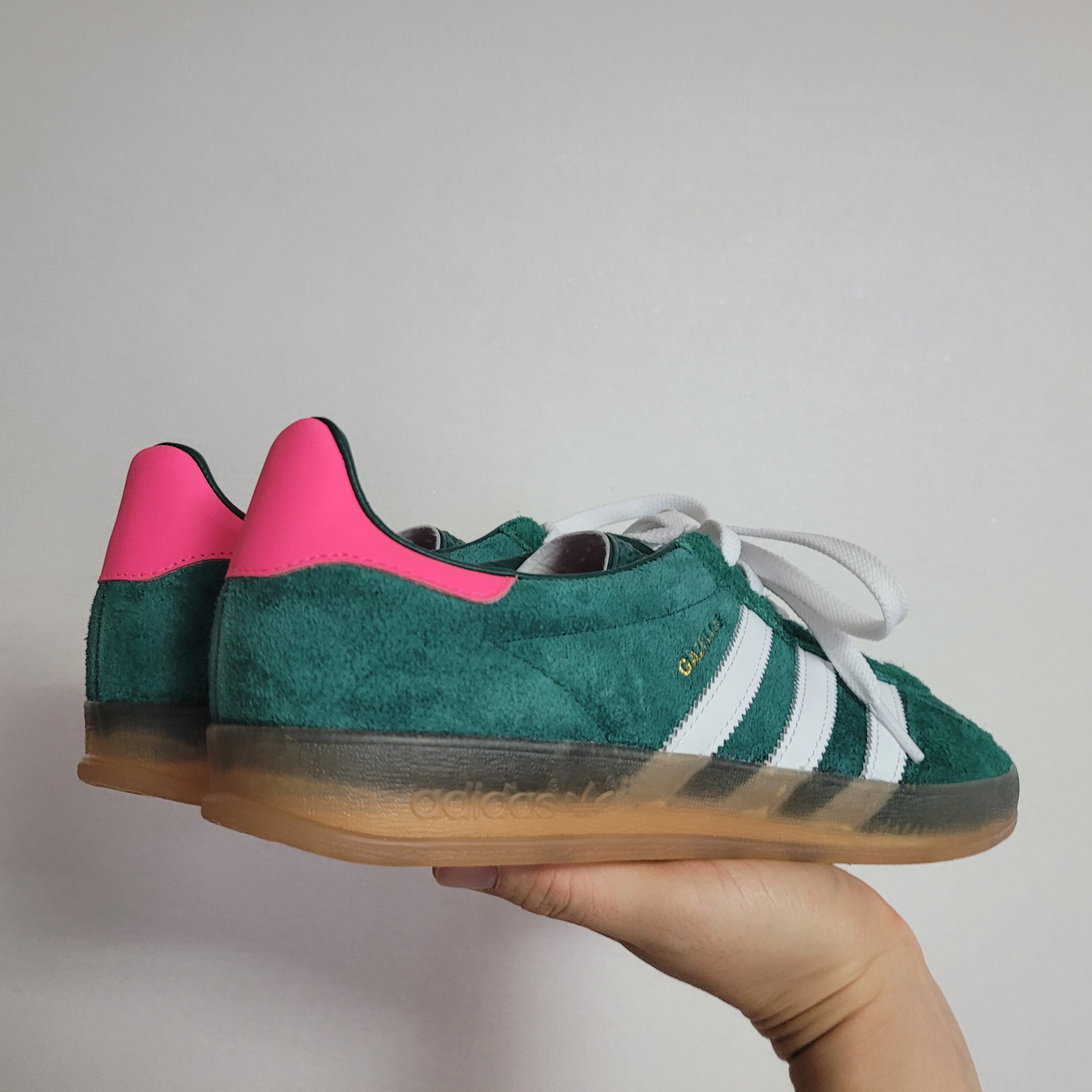 (W) Adidas Gazelle Indoor Collegiate Green 착용 스타일 - 3
