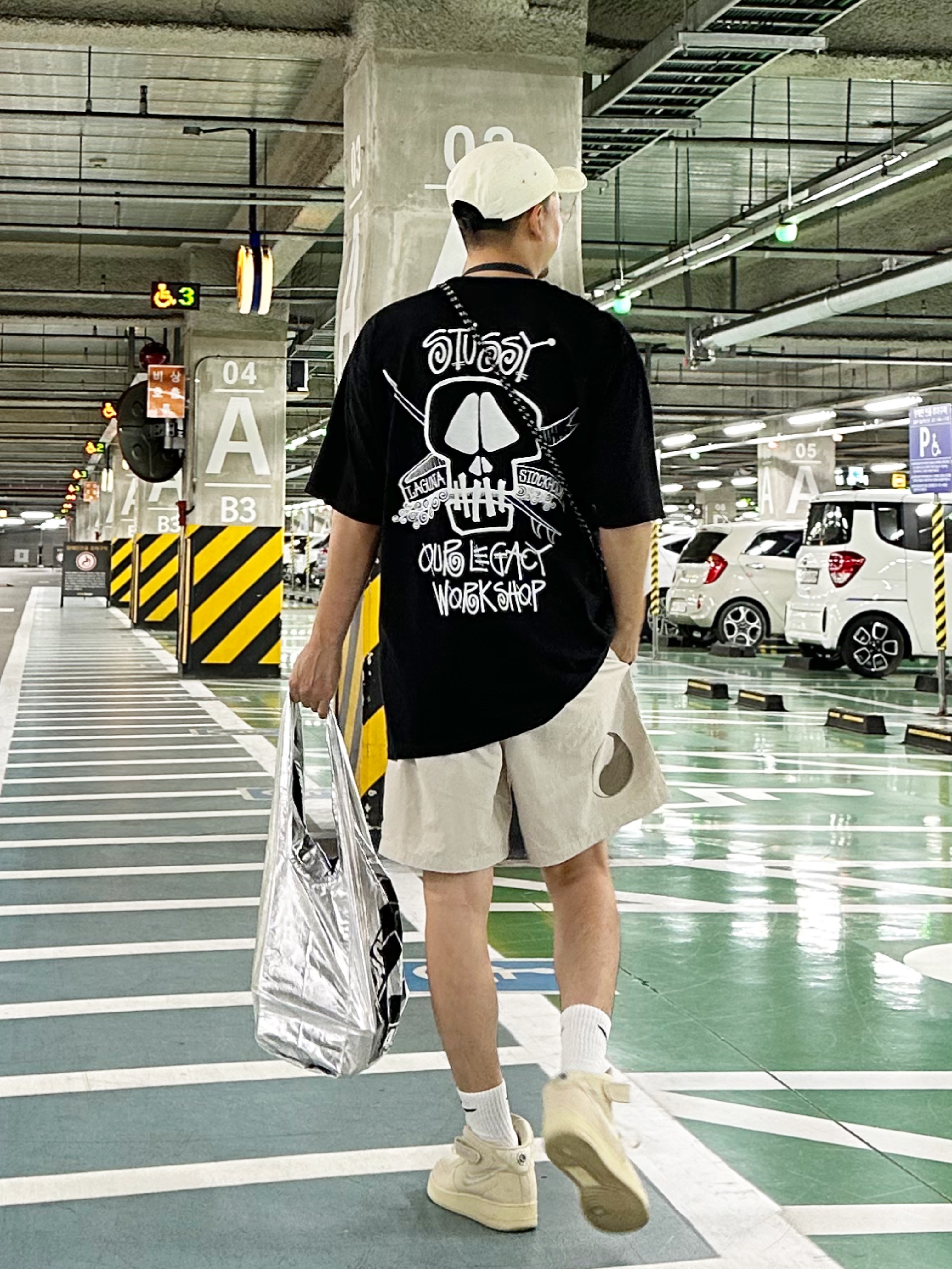 Supreme x Stone Island Reactive Ice Camo Ripstop Camp Cap Tan - 22SS, Stussy x Our Legacy Work Shop Surf Skull Pigment Dyed T-Shirt Black 착용 스타일