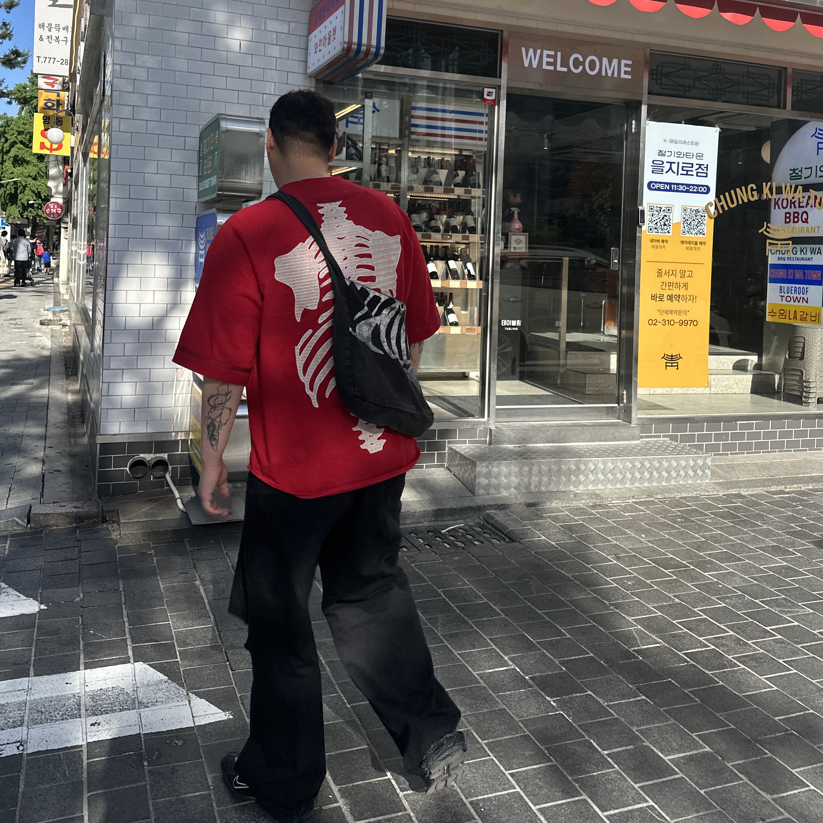 Kapital Baseball Bone Shirt Red, Balenciaga 3XL Sneakers Light Beige 착용 스타일 - 2
