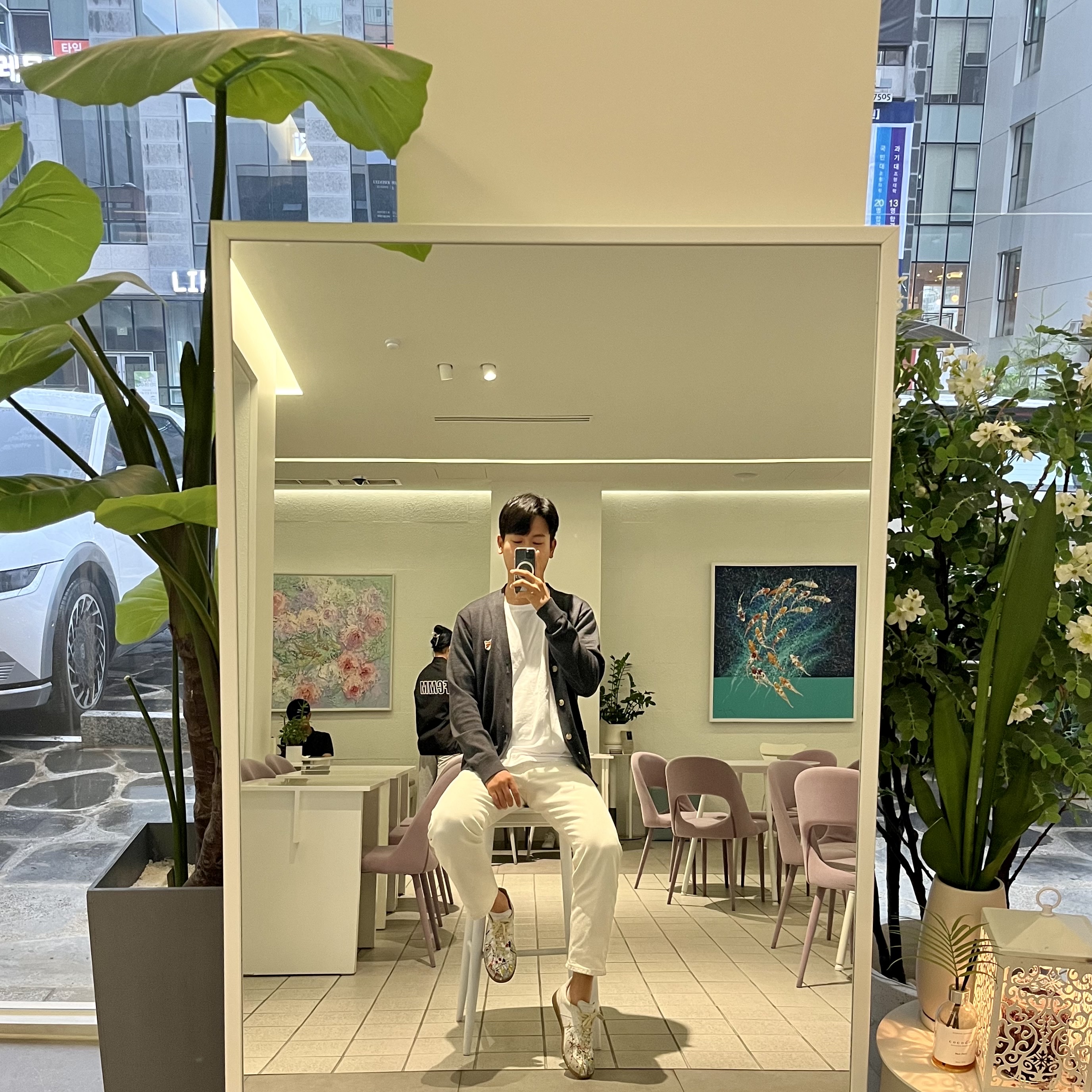 Maison Margiela Replica Paint Drop Sneakers 착용 스타일