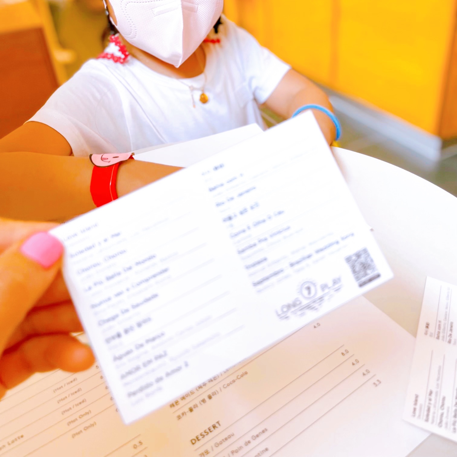 (Kids) Acne Studios Crewneck T-Shirt Optic White 착용 스타일 - 2