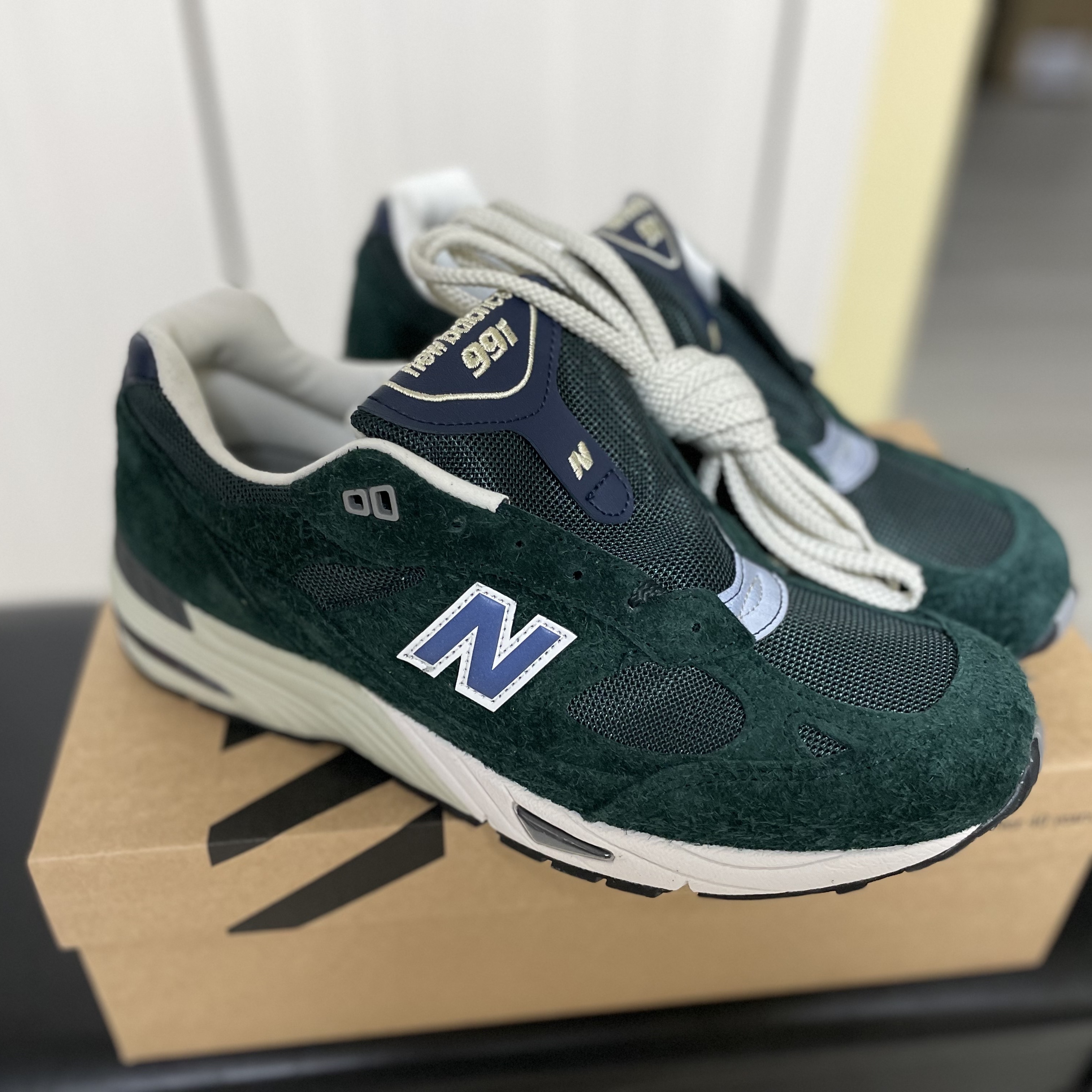 New Balance 991 Made in UK Ponderosa Pine 착용 스타일 - 1