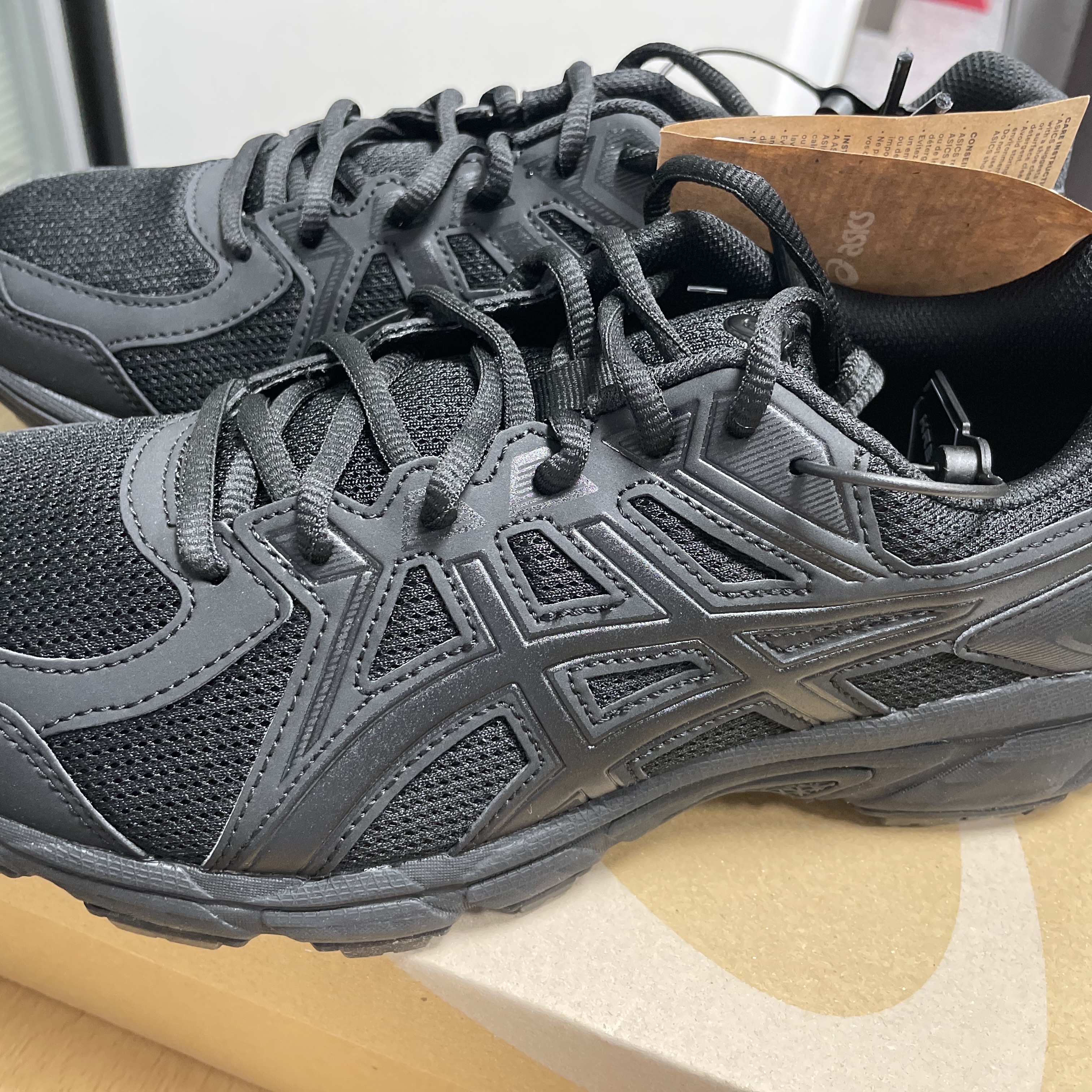 Asics Jog 100 T Black - 4E Extra Wide 착용 스타일