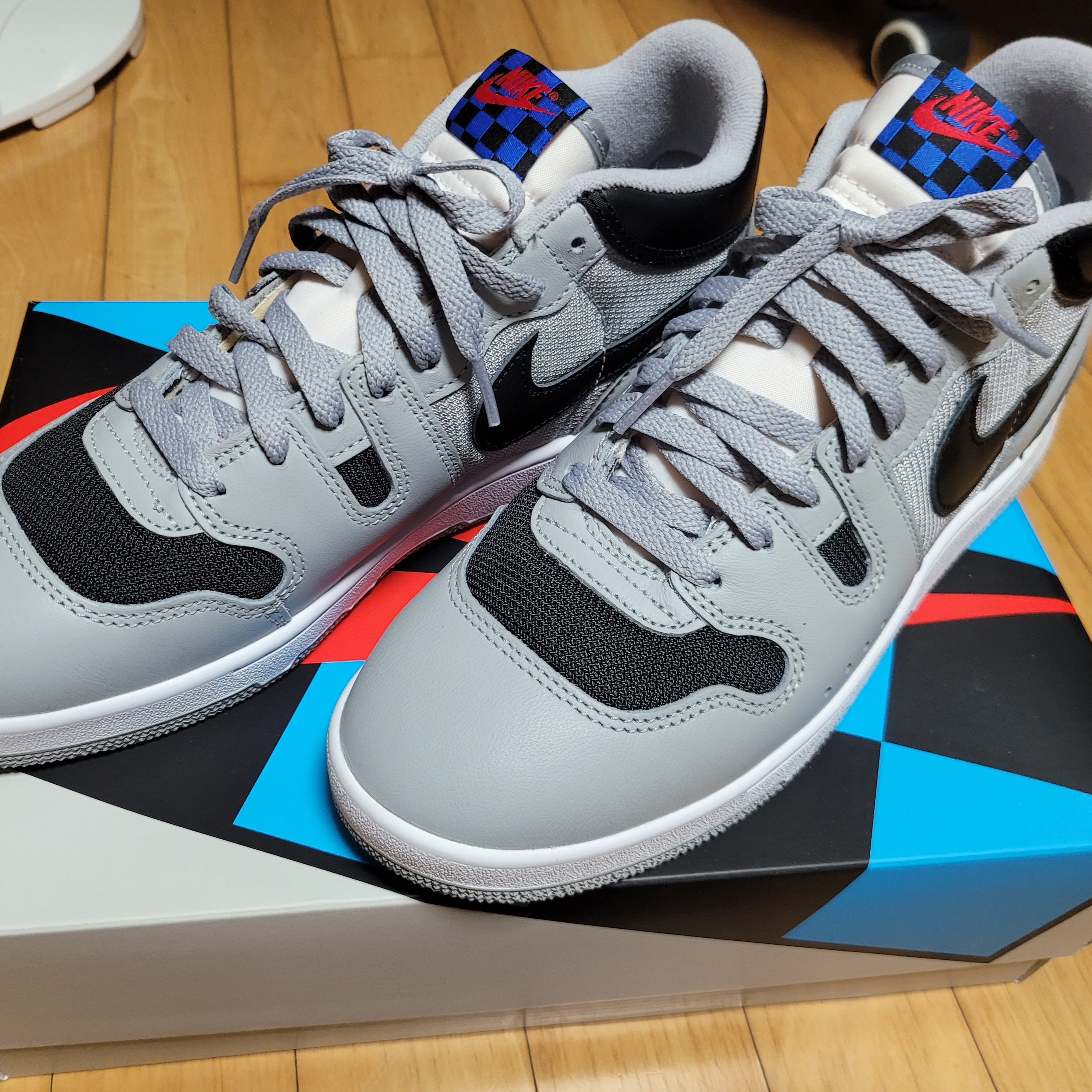 Nike Mac Attack QS SP Light Smoke Grey 착용 스타일 - 1