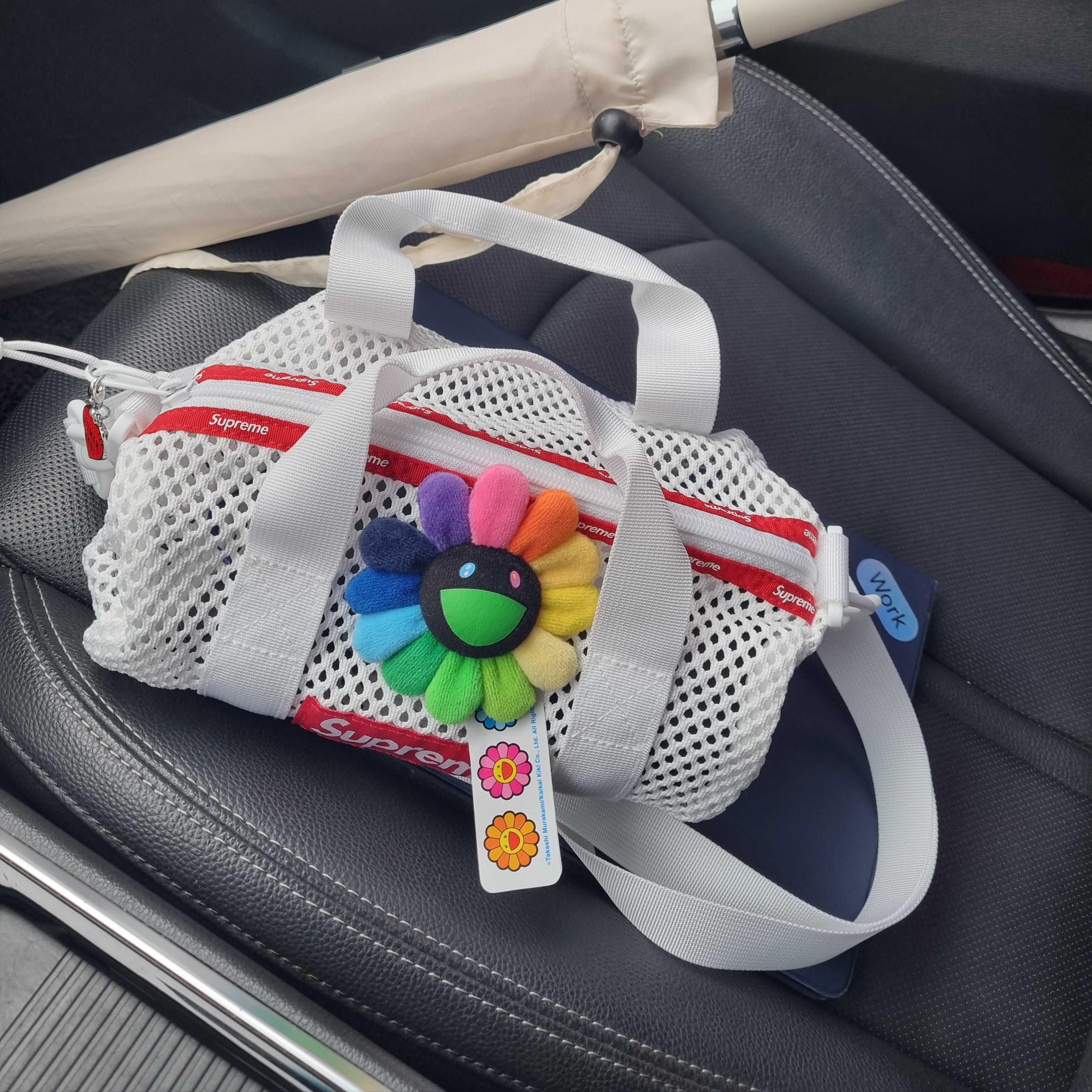 Supreme Mesh Mini Duffle Bag White - 23SS 착용 스타일