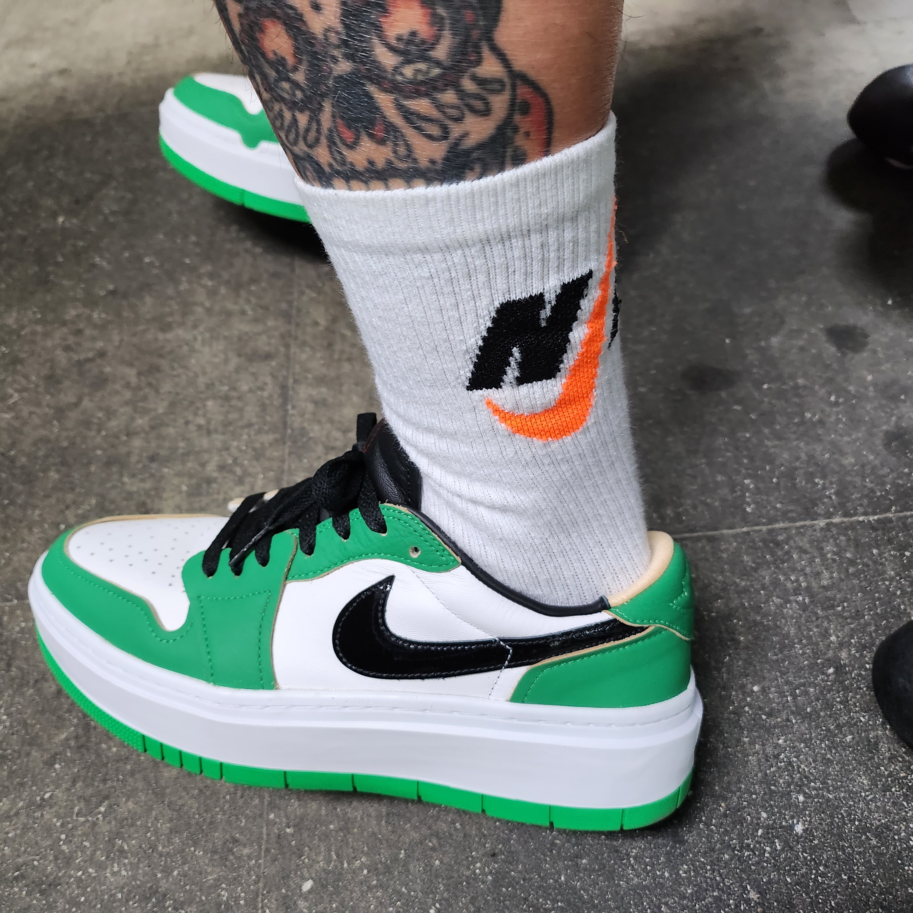(W) Jordan 1 Elevate Low SE Lucky Green 착용 스타일
