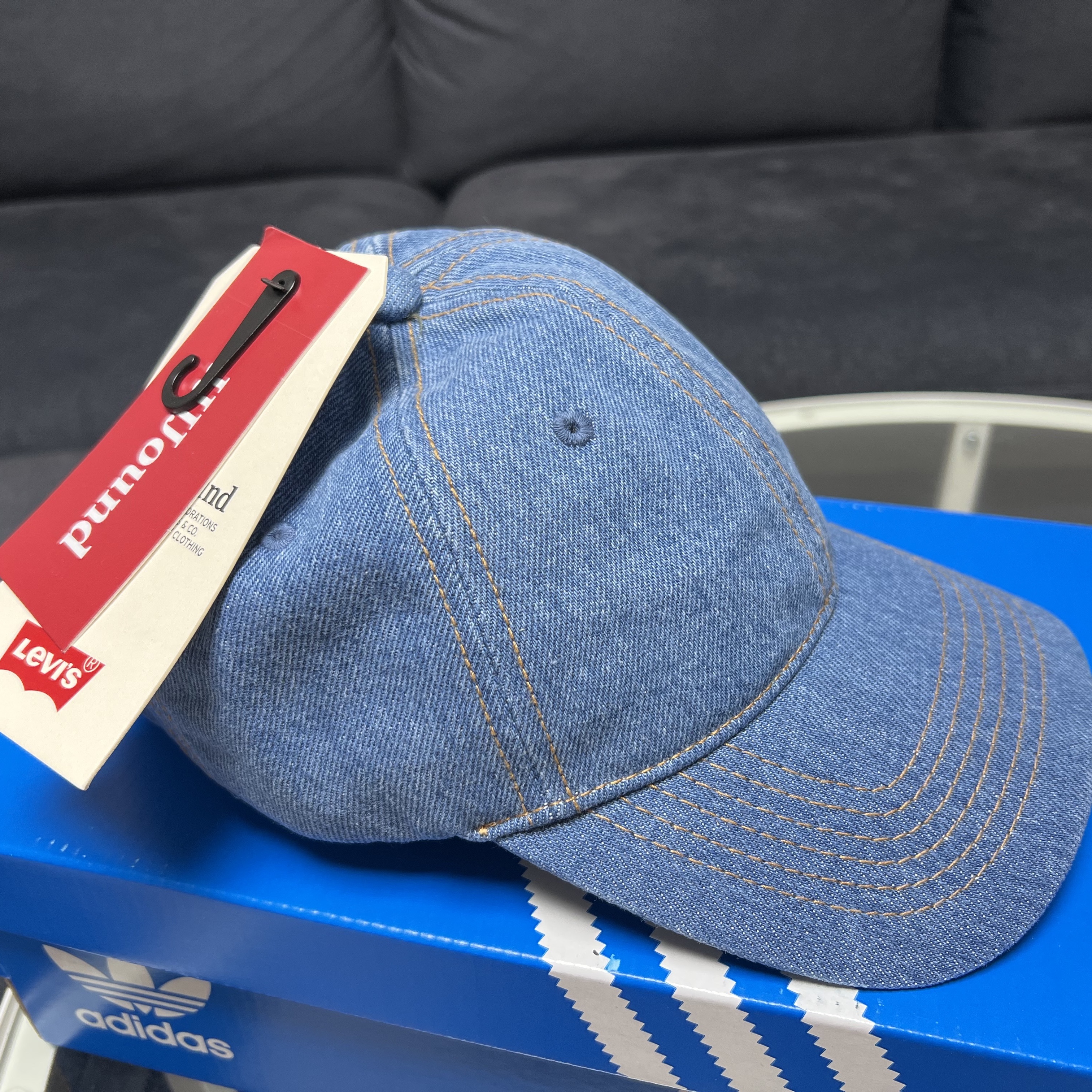 Levi's x JJJJound 6 Panel Denim Cap Blue 착용 스타일 - 2
