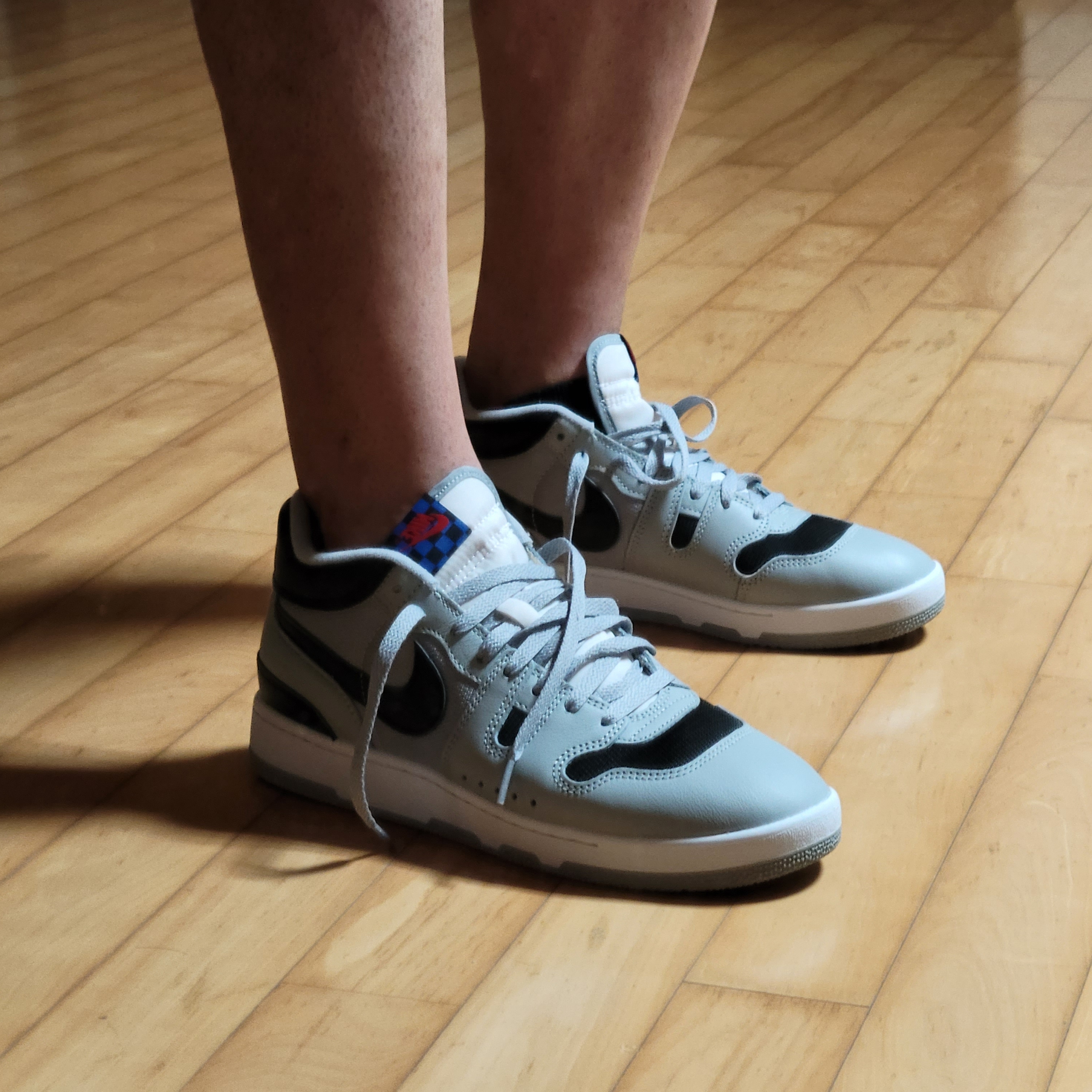 Nike Mac Attack QS SP Light Smoke Grey 착용 스타일 - 4