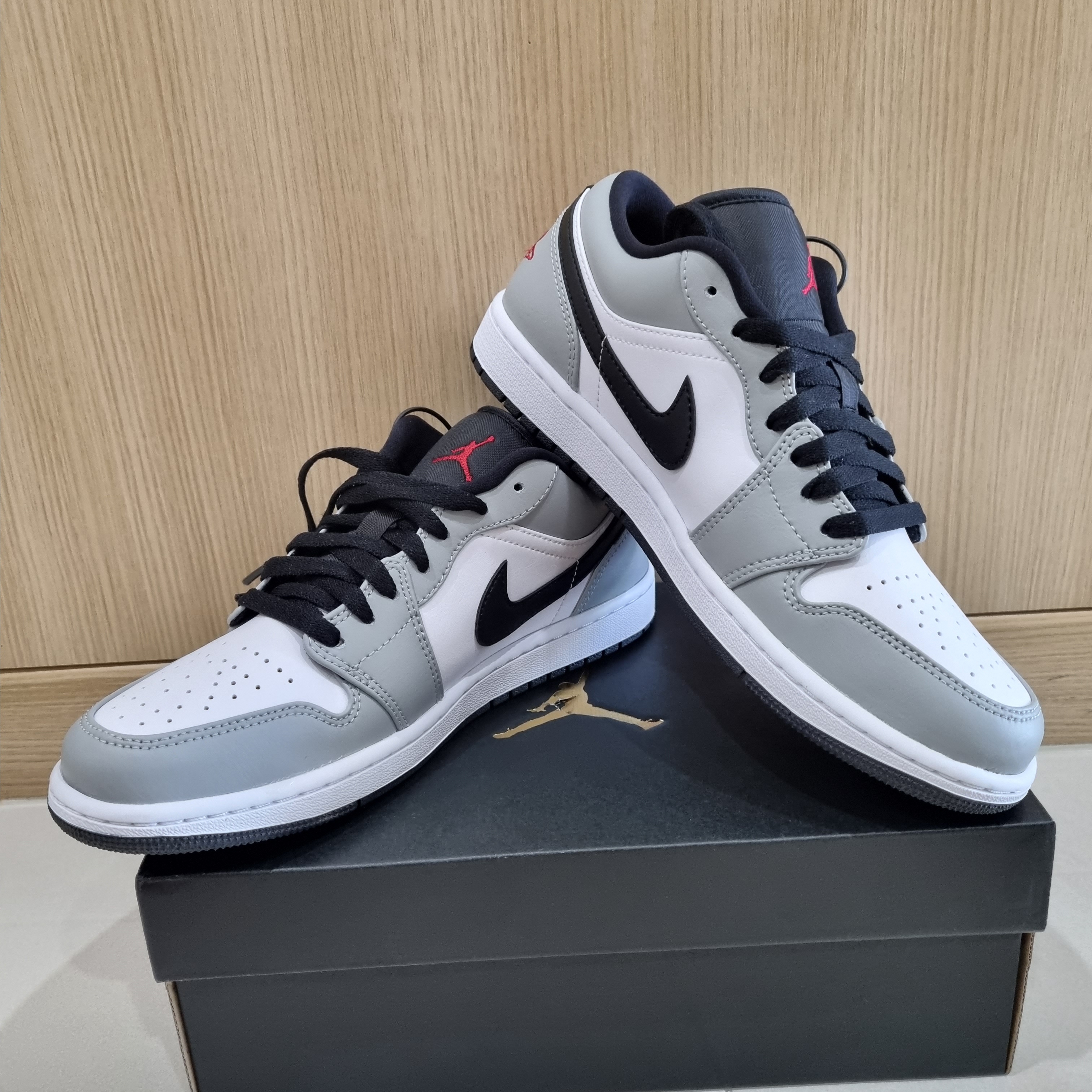 Jordan 1 Low Light Smoke Grey 착용 스타일 - 2