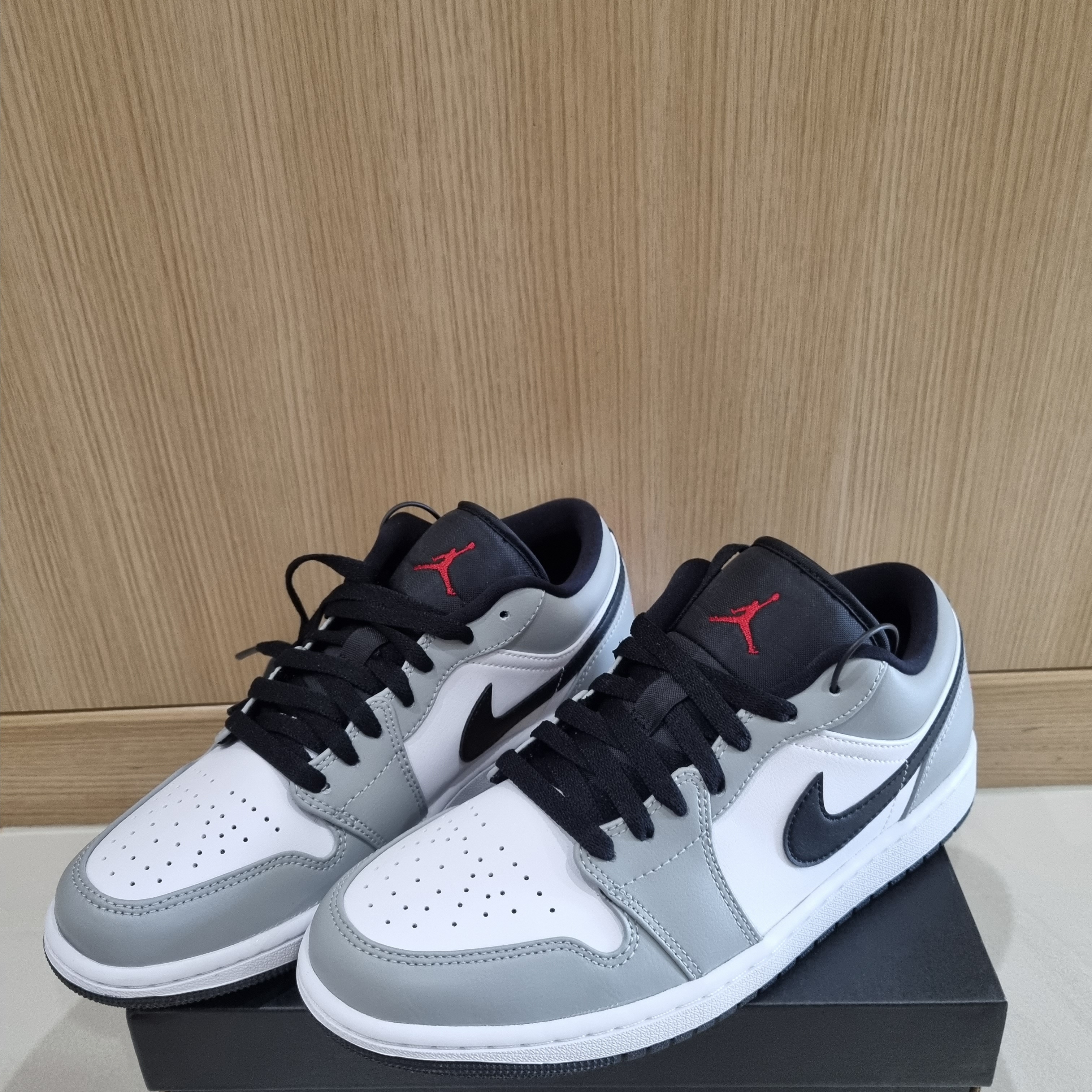 Jordan 1 Low Light Smoke Grey 착용 스타일 - 3