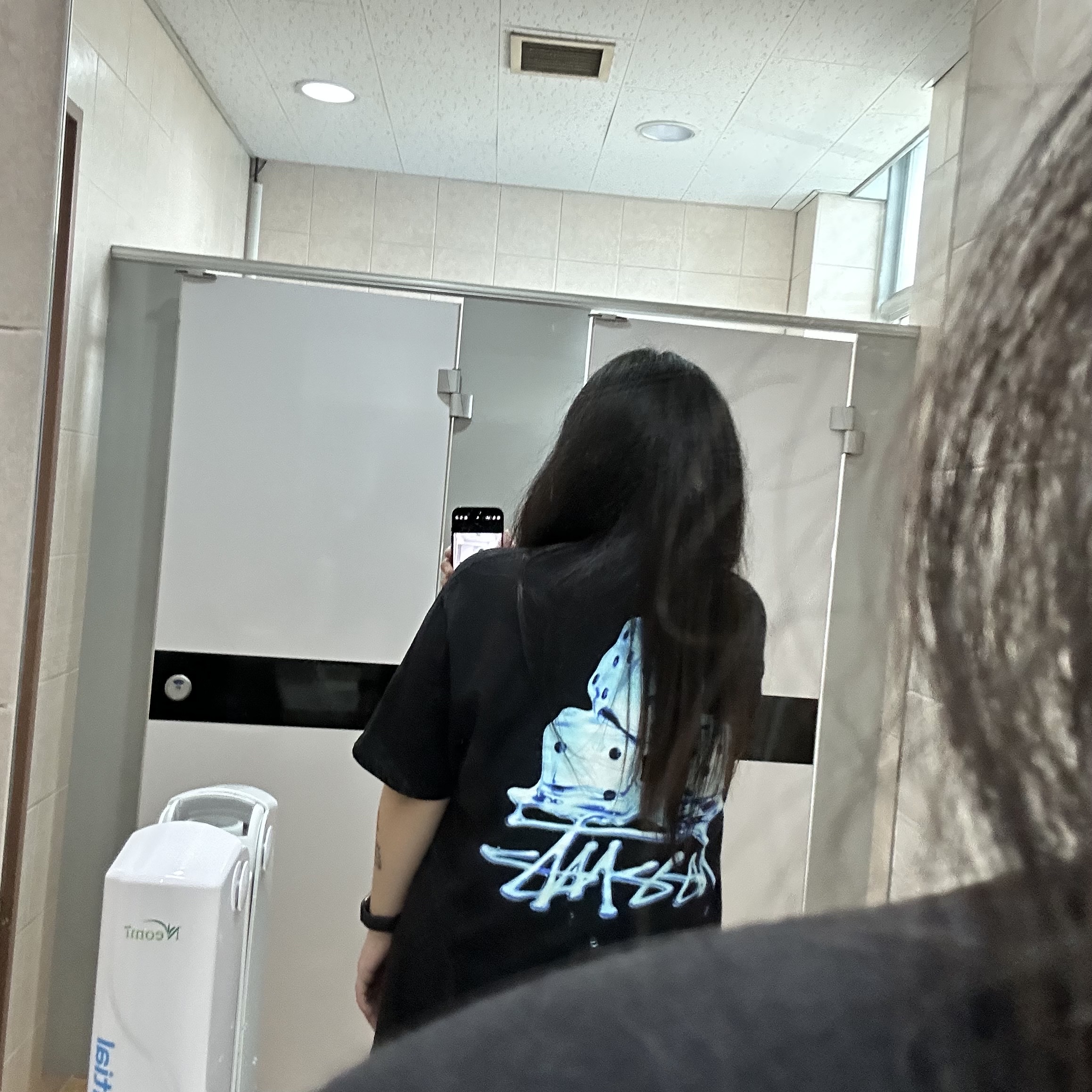 Stussy Melted T-Shirt Black 착용 스타일