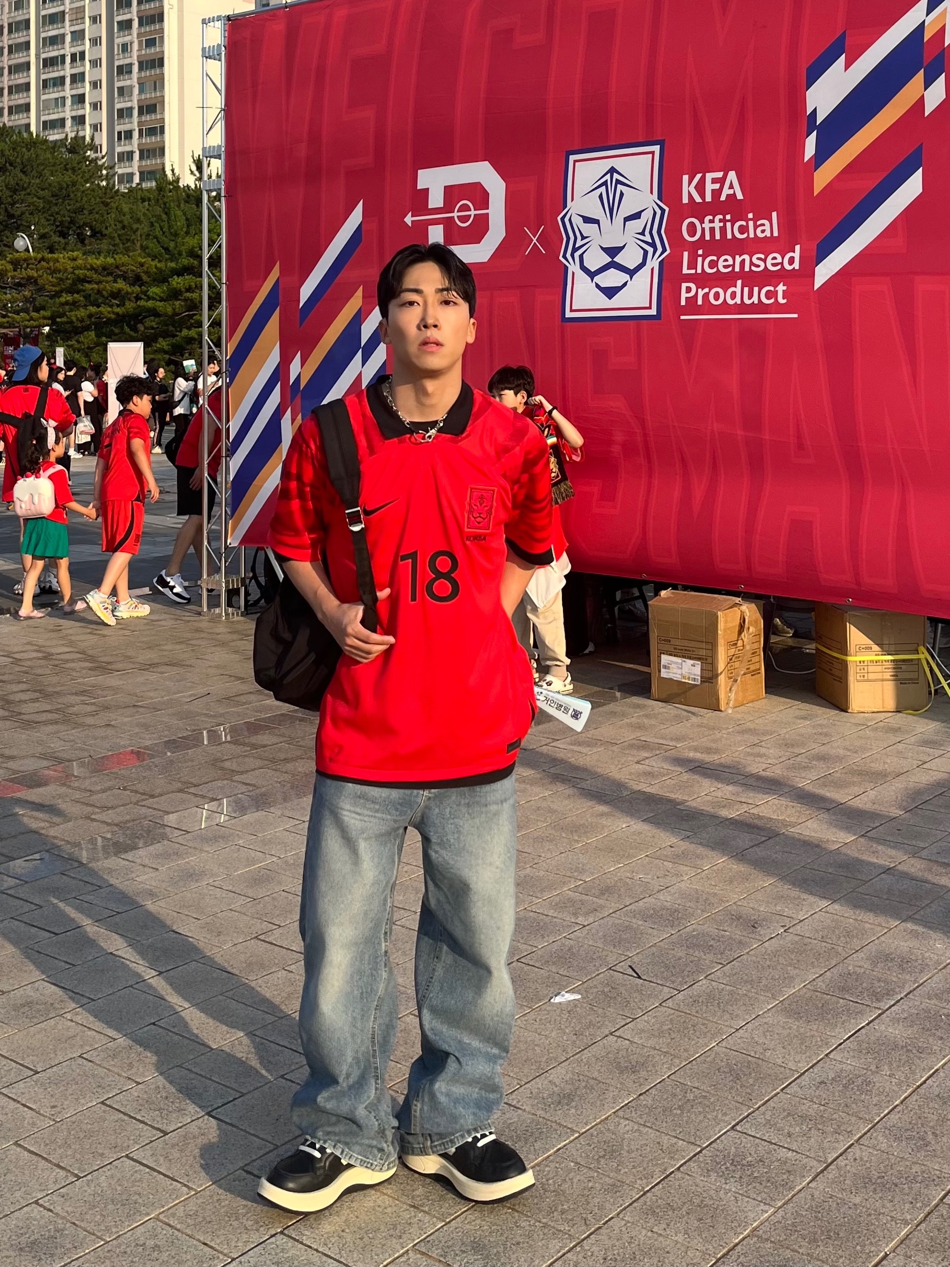 Converse x Drkshdw Turbowpn Black Cream, Nike Korea Dri-Fit Stadium Home SS Jersey Global Red - Asia (Non Marking Ver.) 착용 스타일