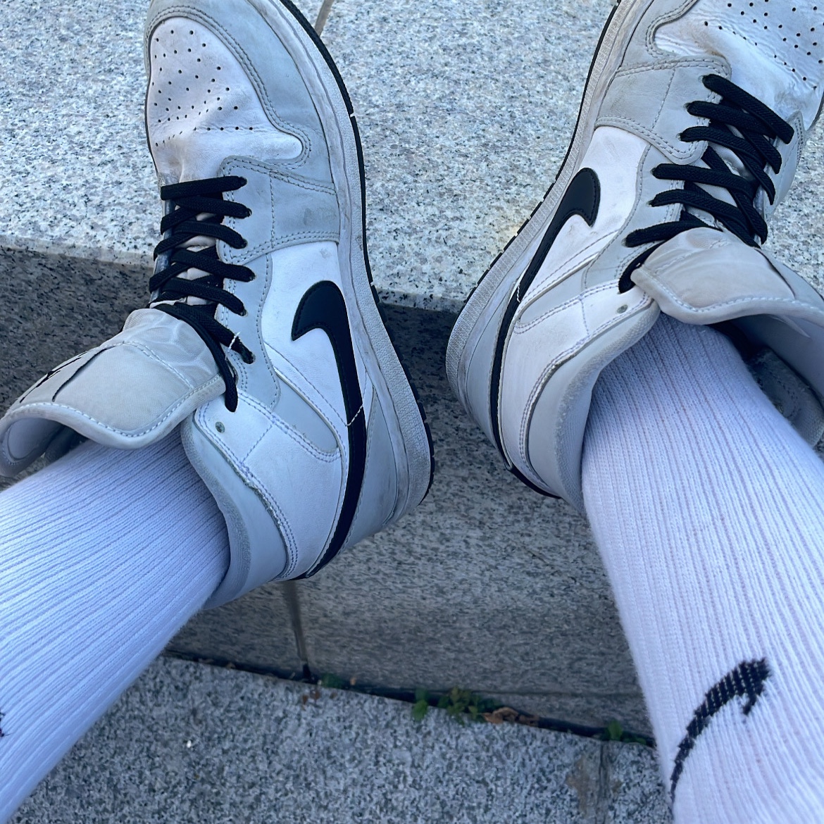 (W) Jordan 1 Mid Grey Fog 착용 스타일