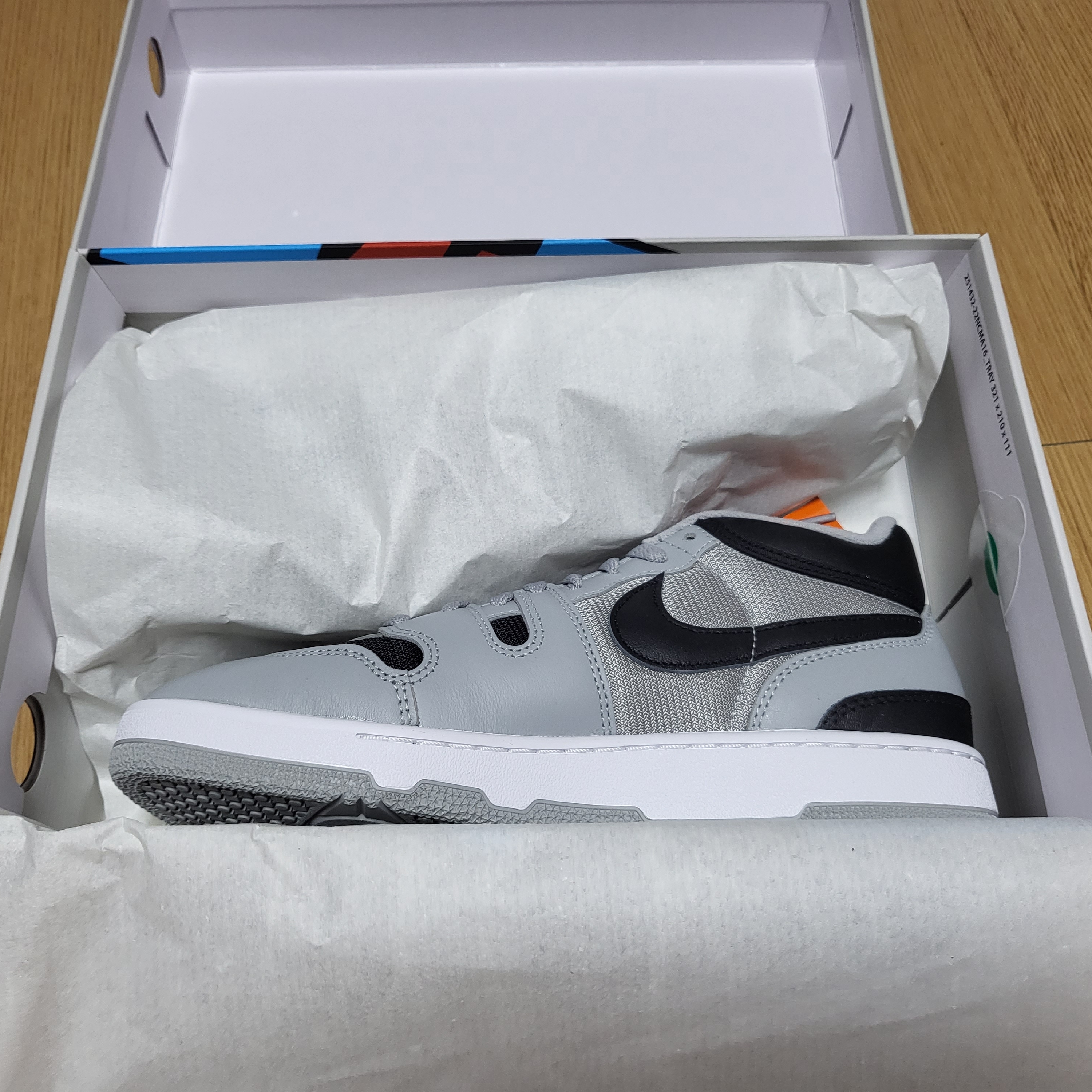 Nike Mac Attack QS SP Light Smoke Grey 착용 스타일