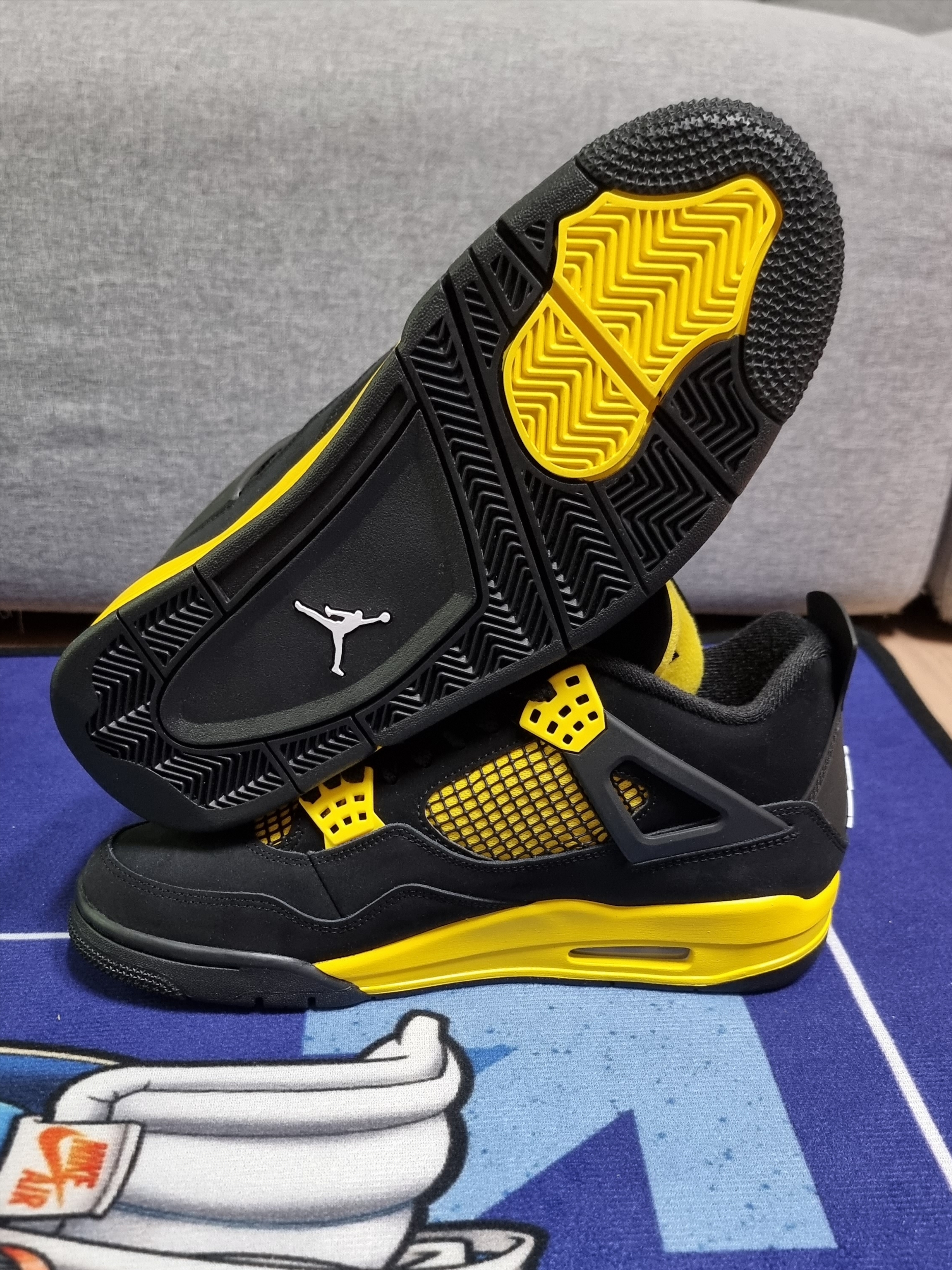 Jordan 4 Retro Thunder 2023 착용 스타일 - 4