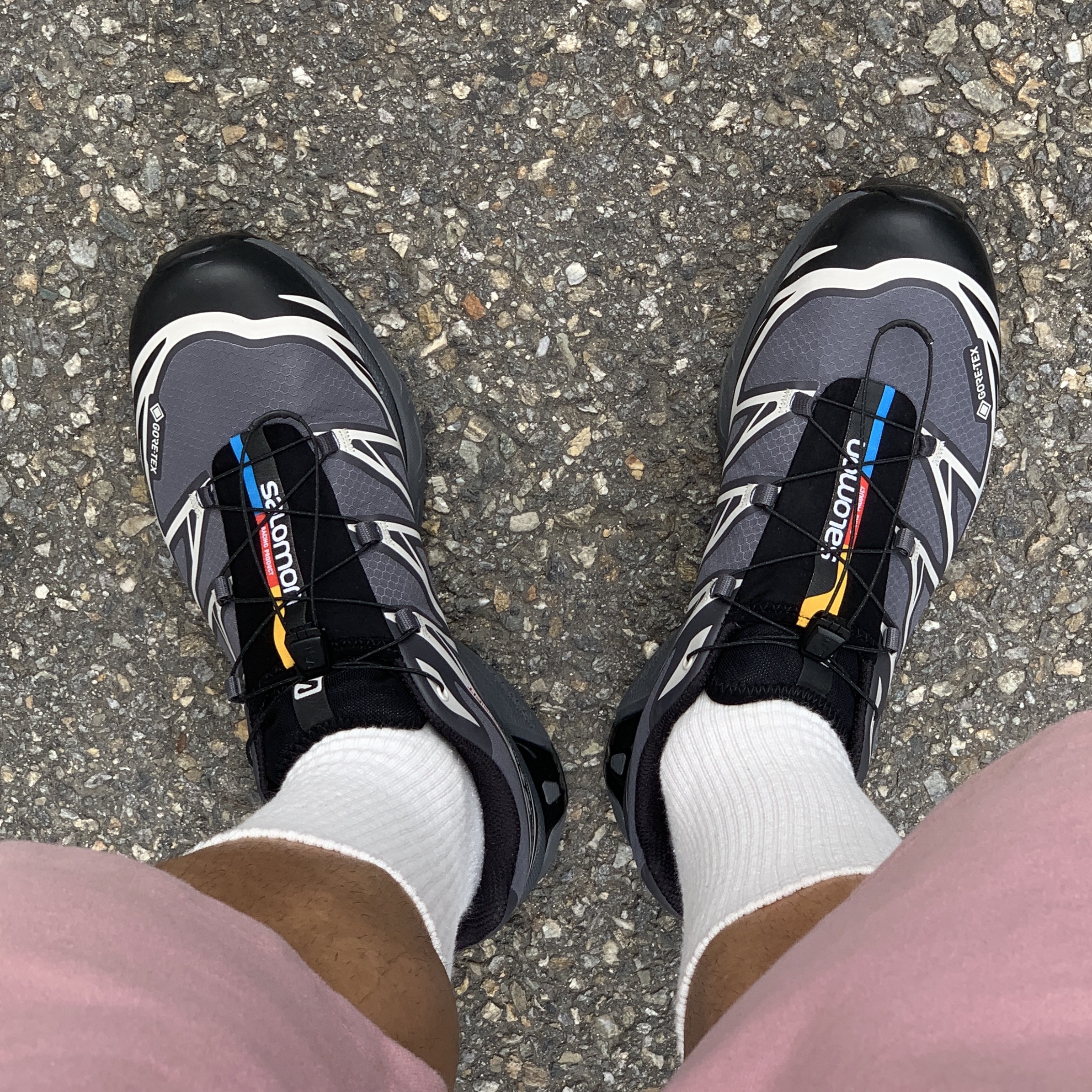 Salomon XT-6 Gore-Tex Black Ebony 착용 스타일