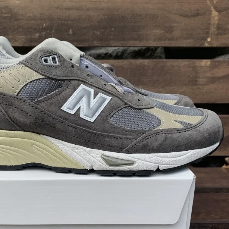 New Balance 991 Made in UK Grey, New Balance 991 Made in UK 20th Anniversary Grey 착용 스타일