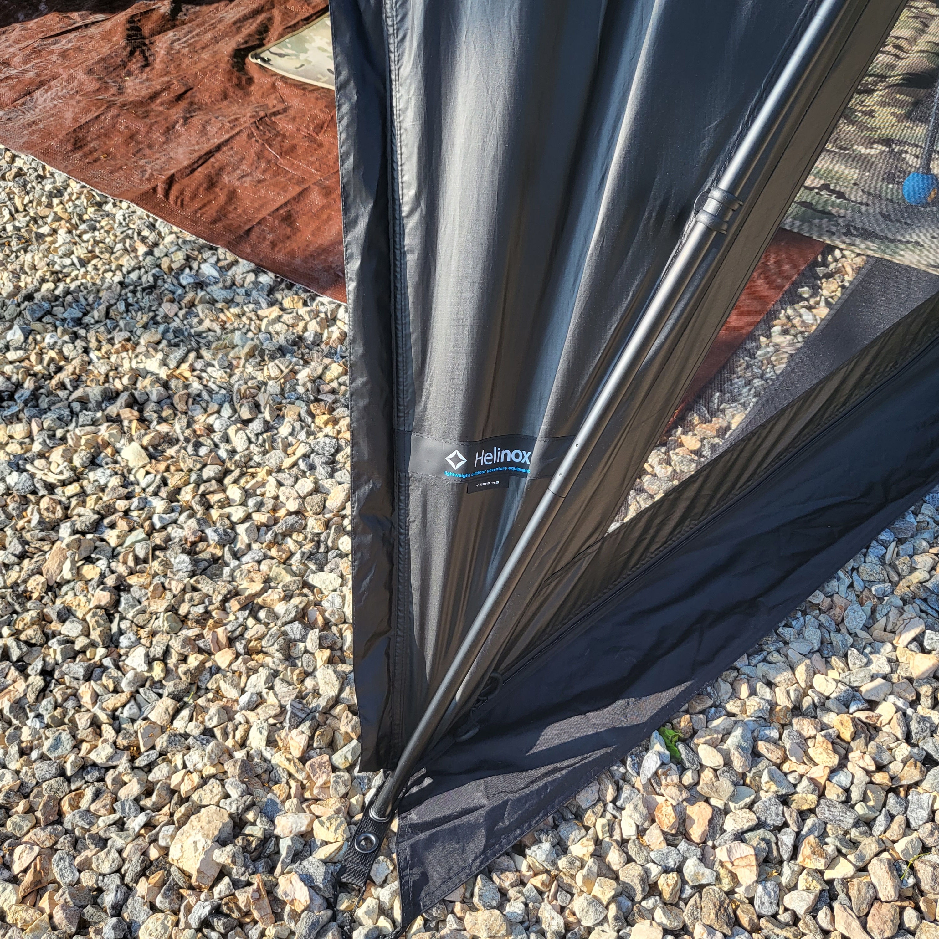 Helinox V-Tarp 4.0 Black 착용 스타일 - 3
