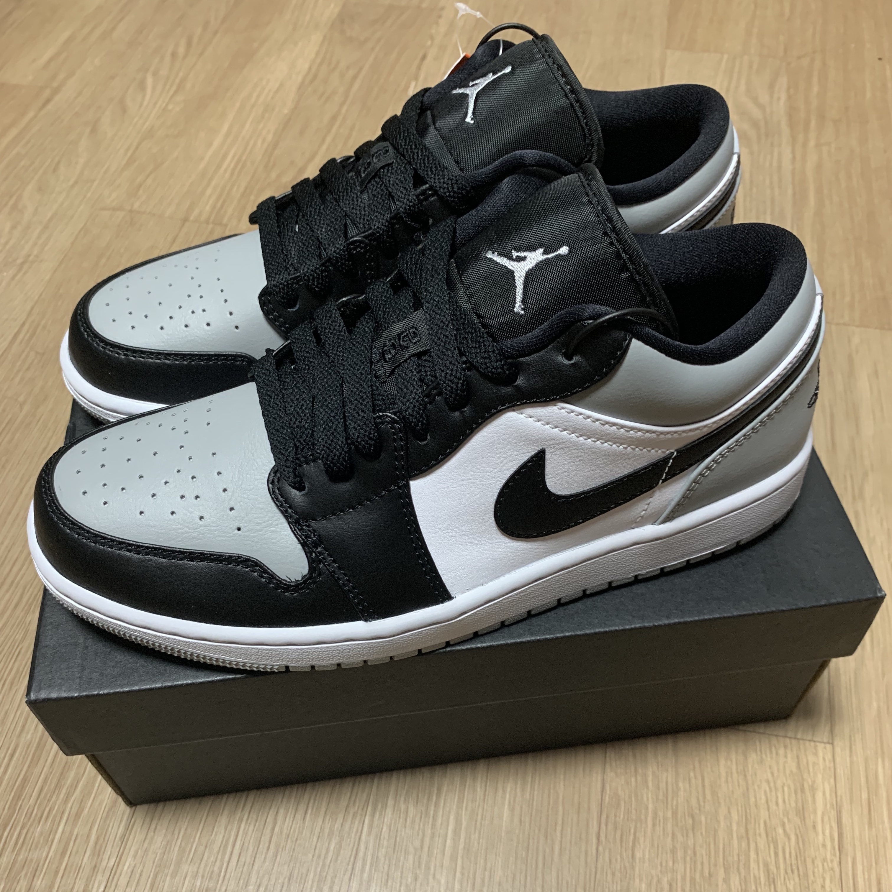 Jordan 1 Low Light Smoke Grey Black 착용 스타일