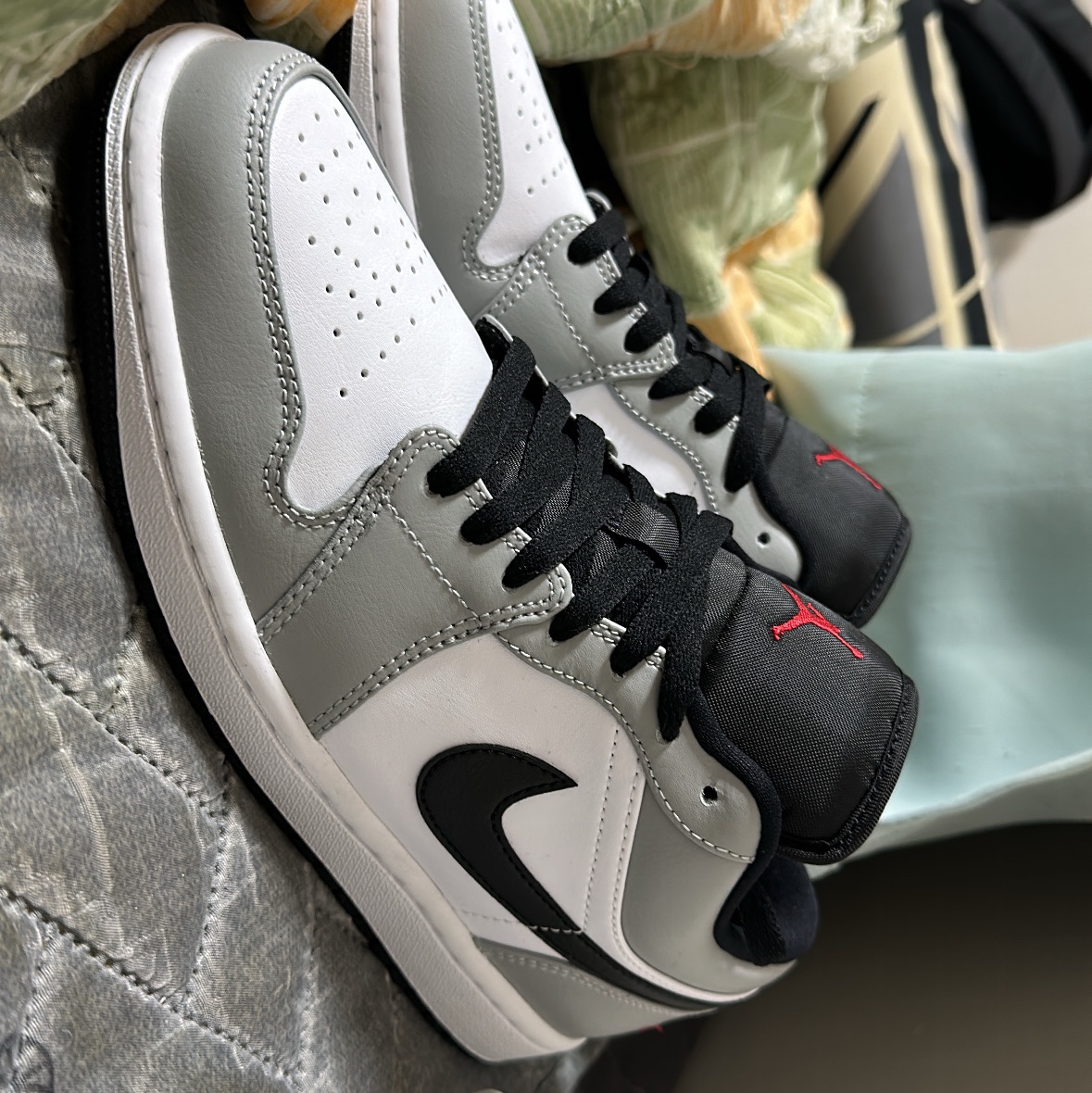 Jordan 1 Low Light Smoke Grey 착용 스타일