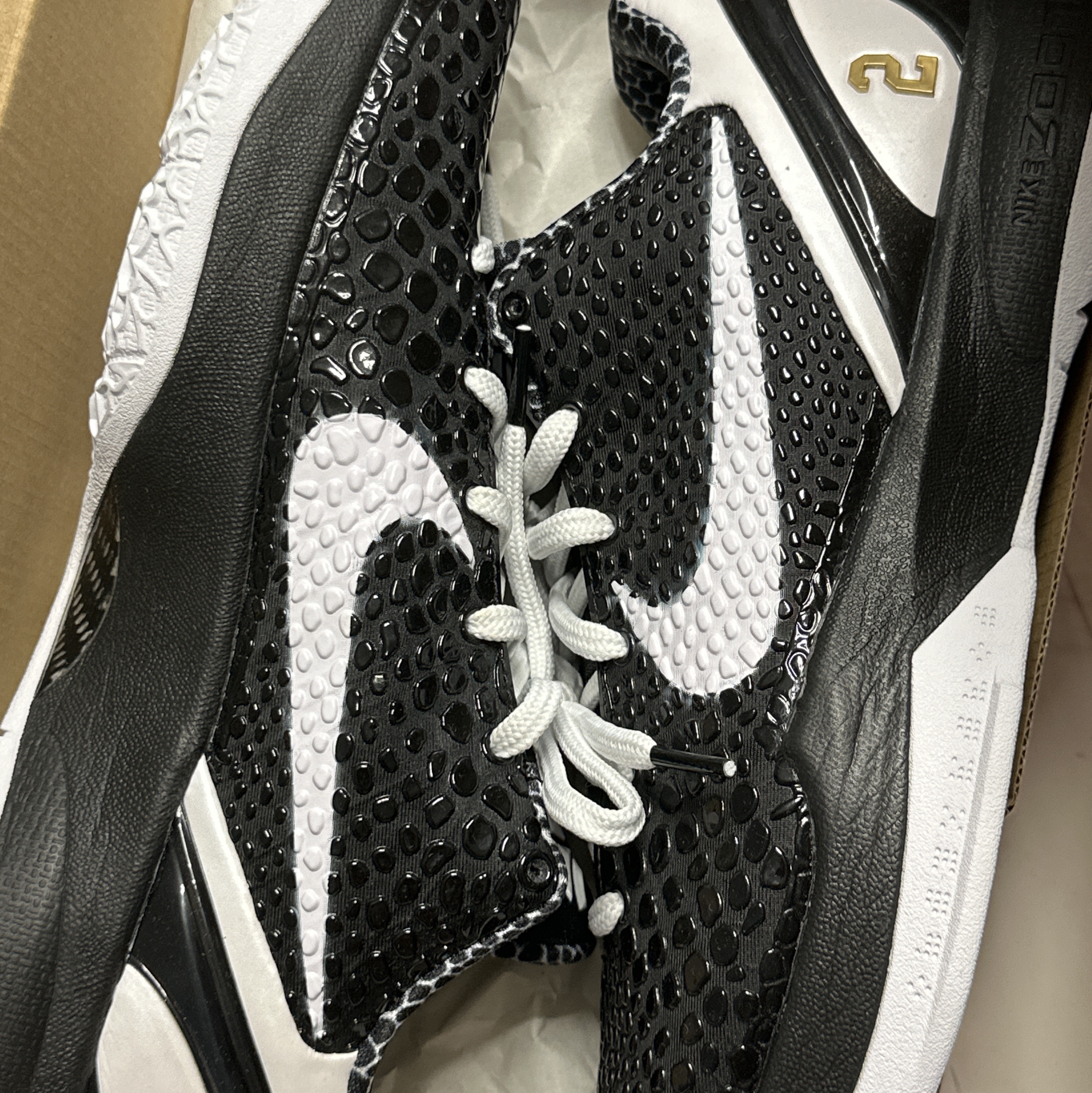 Nike Kobe 6 Protro Mambacita Sweet 16 착용 스타일
