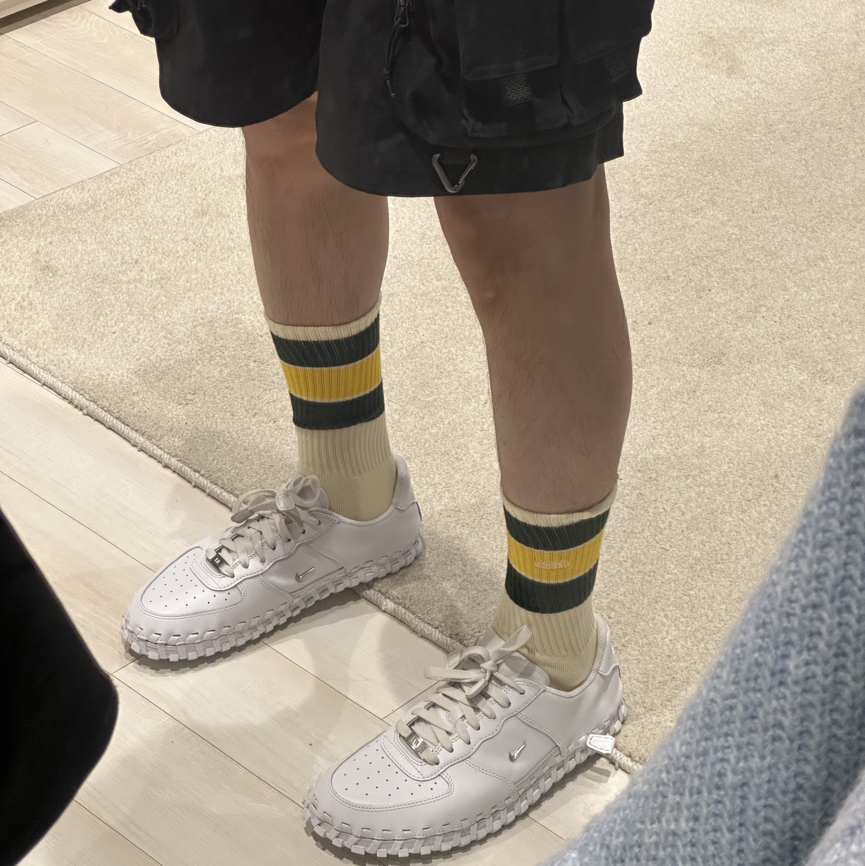 Nike x Jacquemus J Force 1 Low LX SP White 착용 스타일 - 1