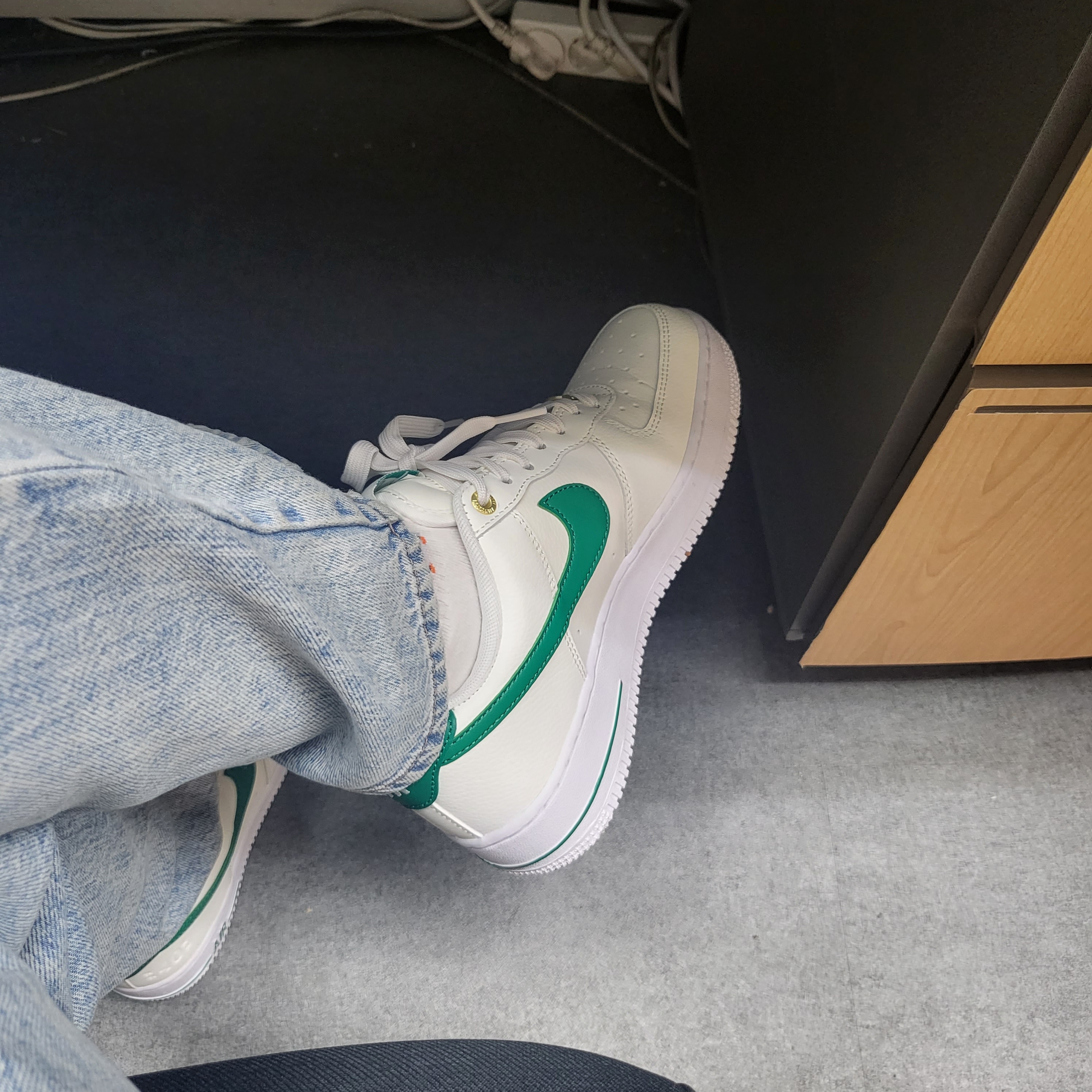 (W) Nike Air Force 1 '07 SE 40th Anniversary Join Forces Sail Malachite 착용 스타일