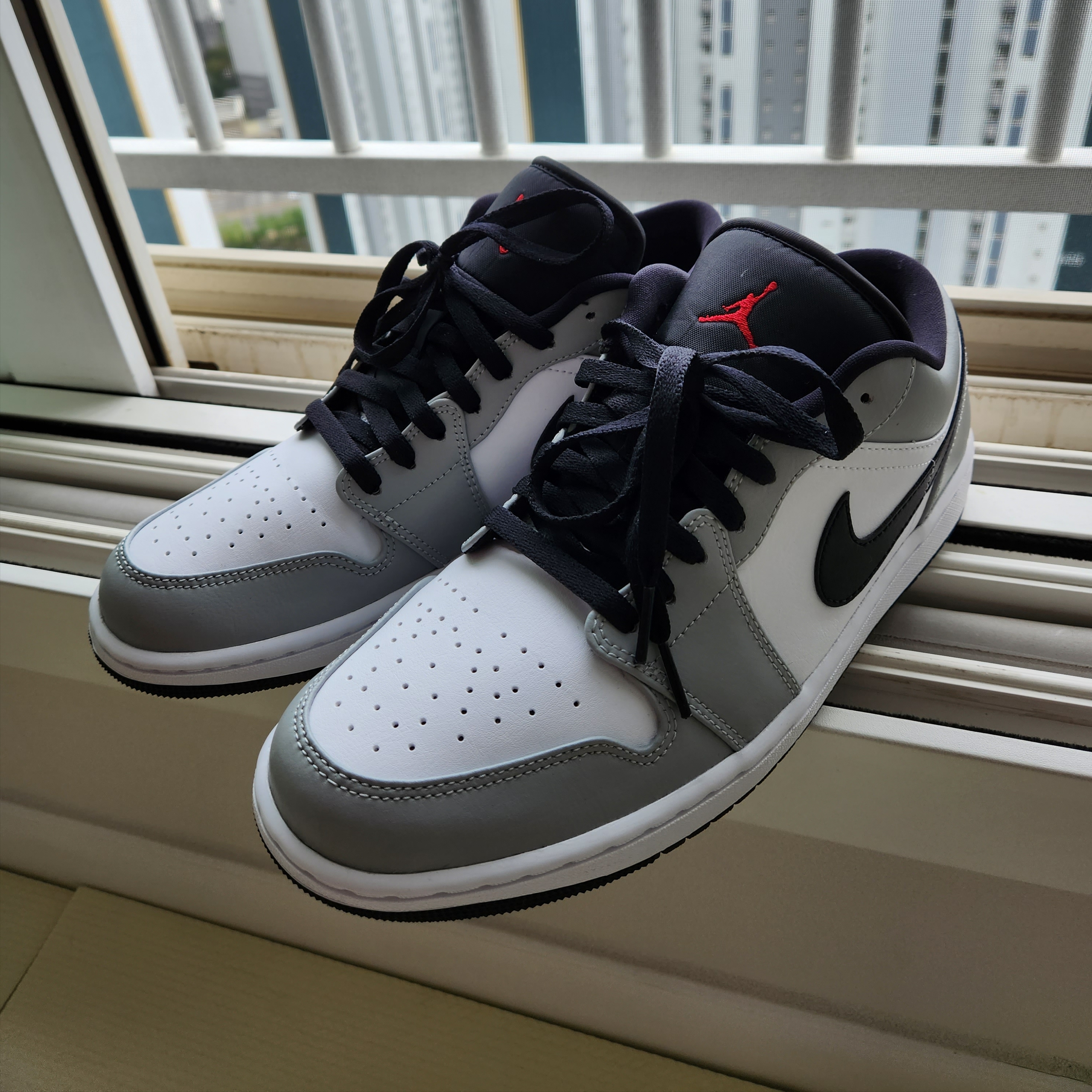 Jordan 1 Low Light Smoke Grey 착용 스타일