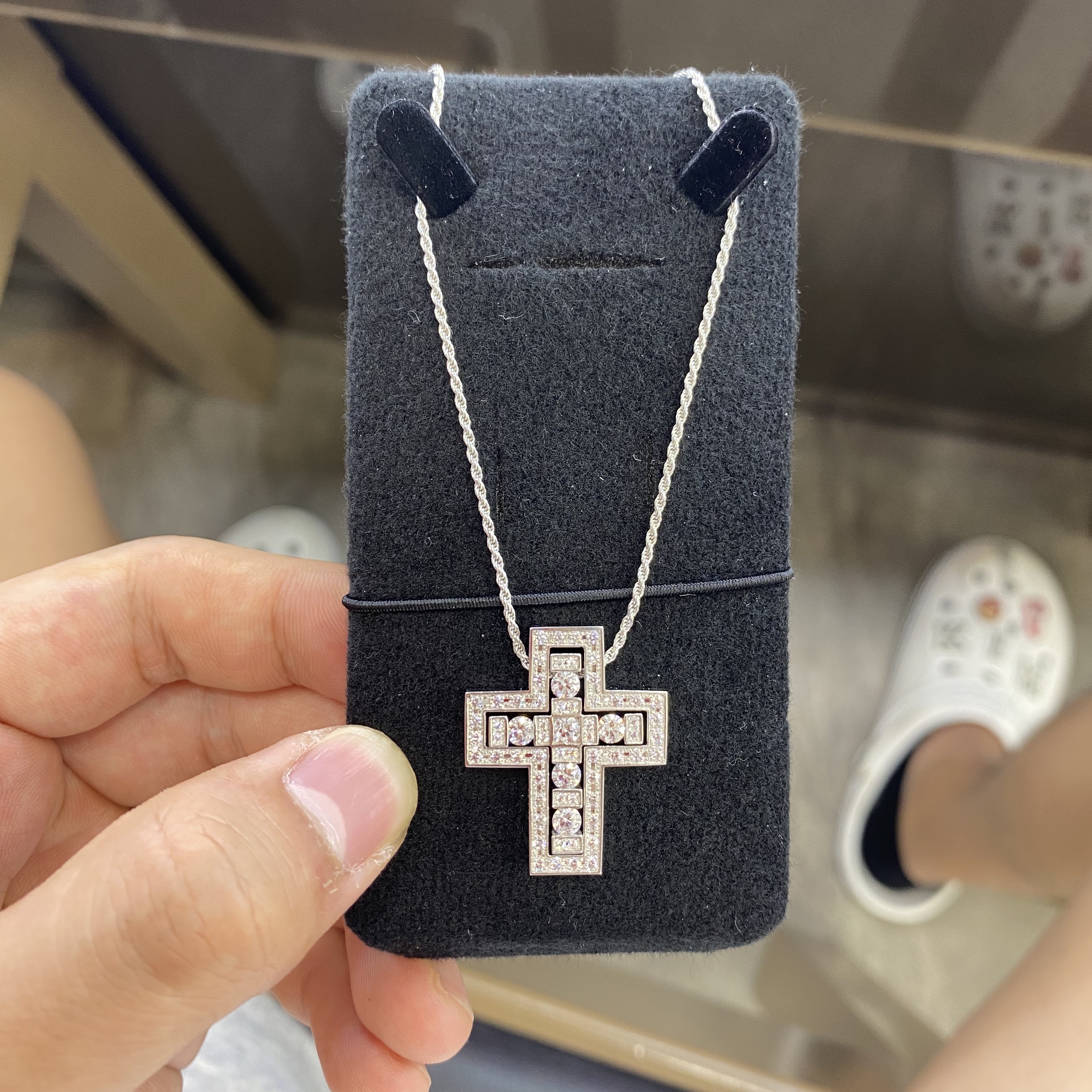 Damiani Belle Epoque Diamonds Necklace White Gold 착용 스타일