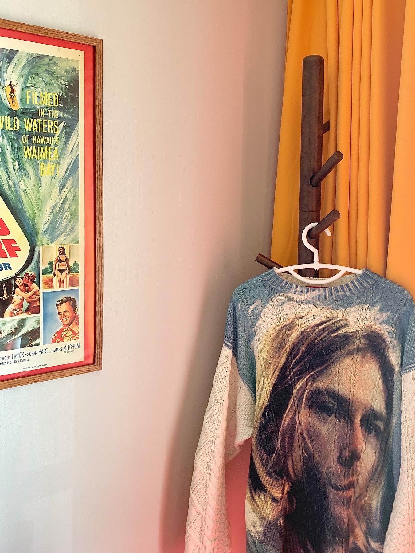 Supreme Kurt Cobain Sweater White - 23SS 착용 스타일 - 1