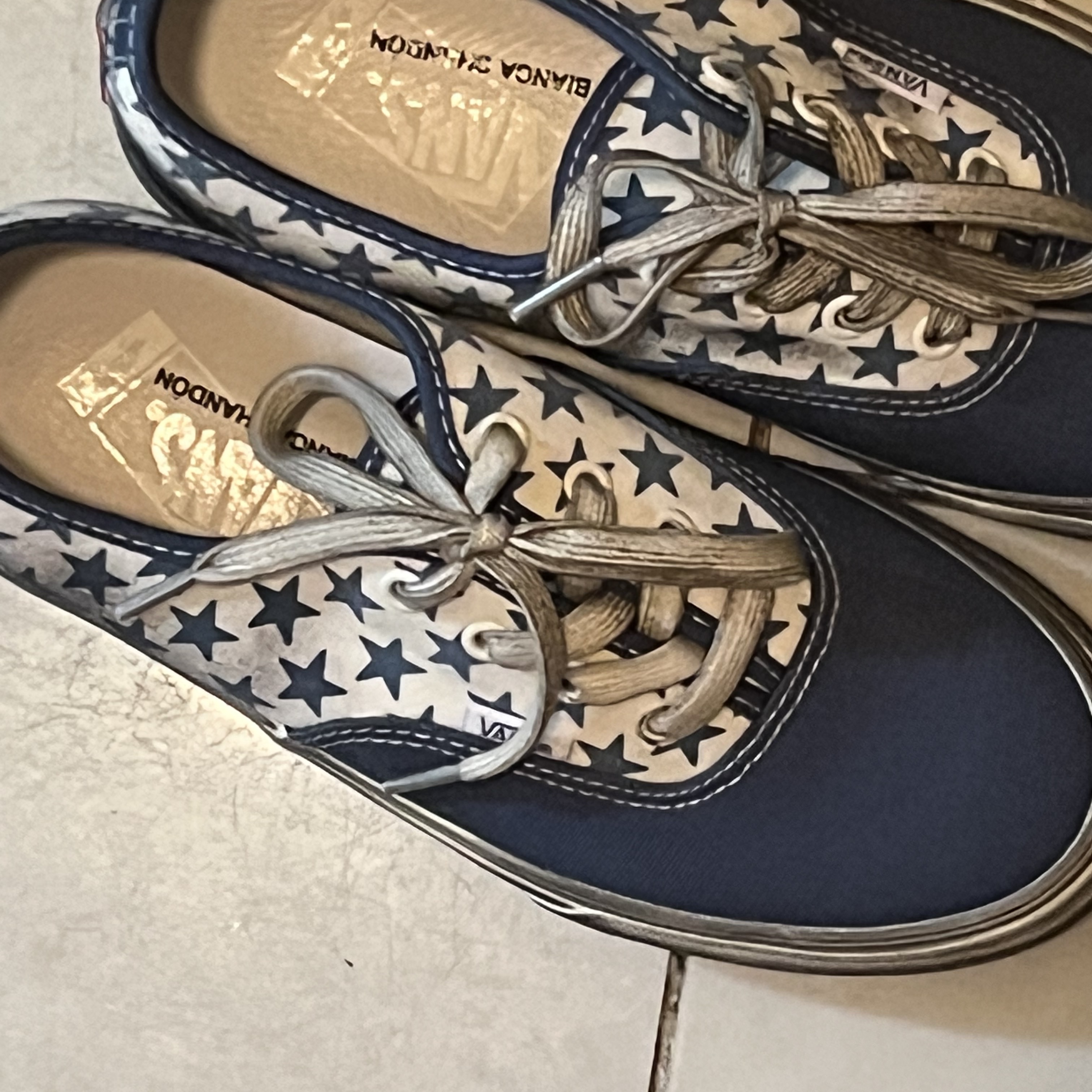 Vans Vault x Bianca Chandon Authentic LX Stressed Navy White 착용 스타일