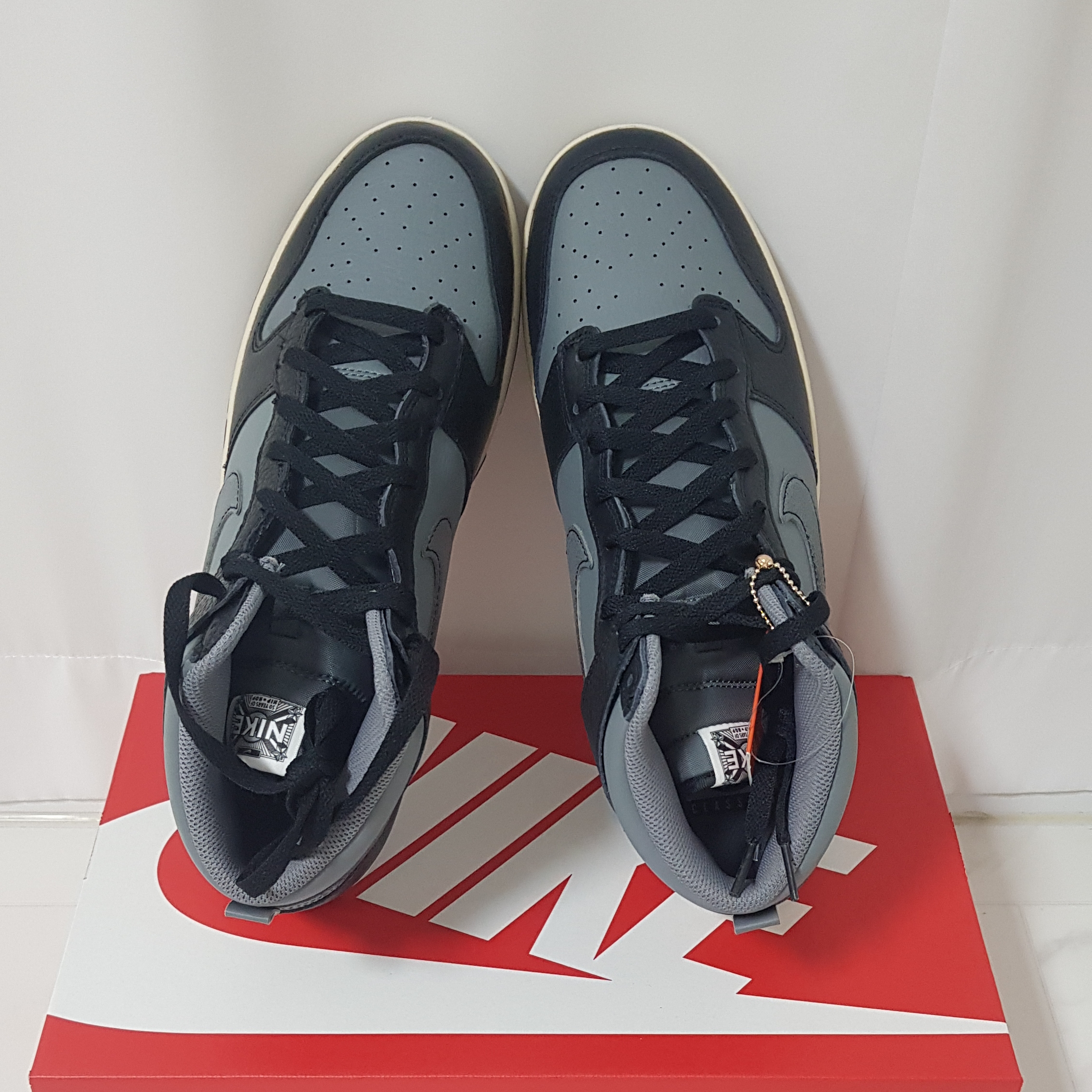 Nike Dunk High Retro PRM Smoke Grey and Black 착용 스타일 - 1