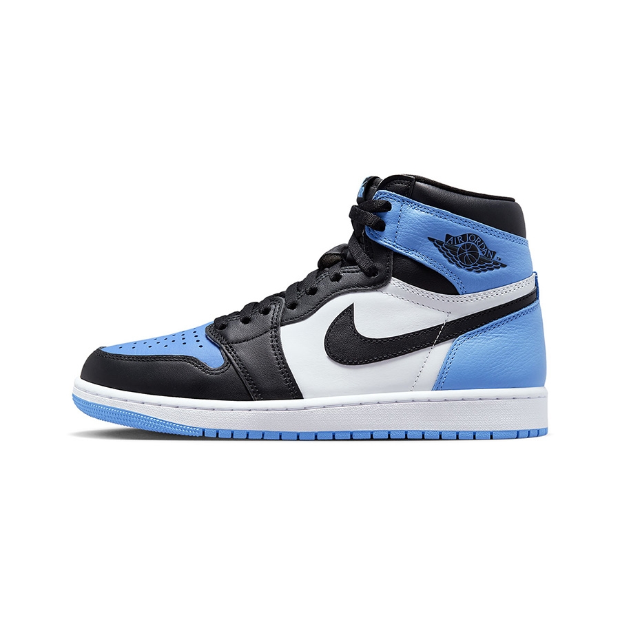 Jordan 1 Retro High OG University Blue 착용 스타일 - 3
