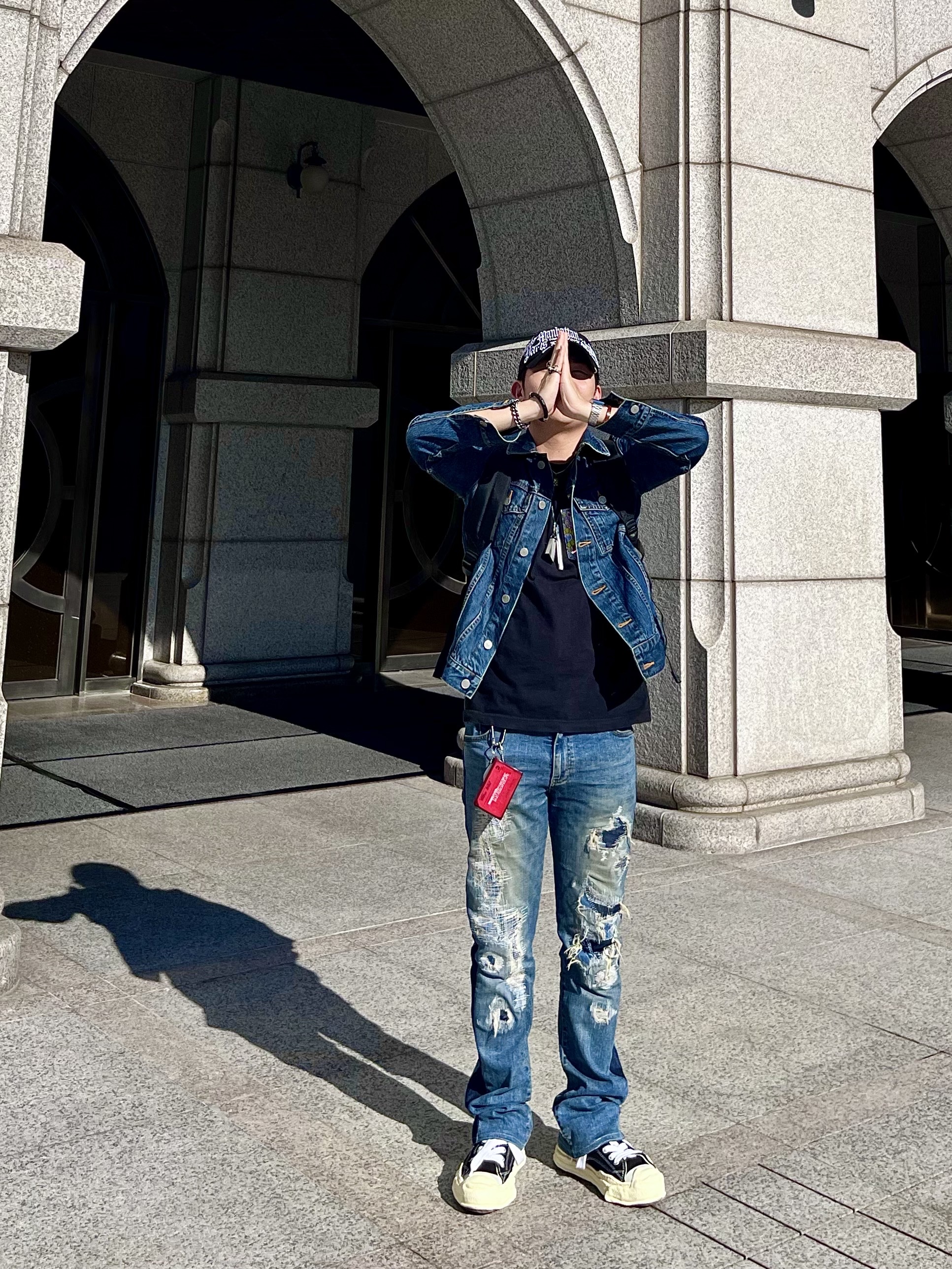 Maison Mihara Yasuhiro Hank VL OG Sole Canvas Low-top Sneakers Black, Supreme City Patches 6-Panel Black - 23SS 착용 스타일 - 4