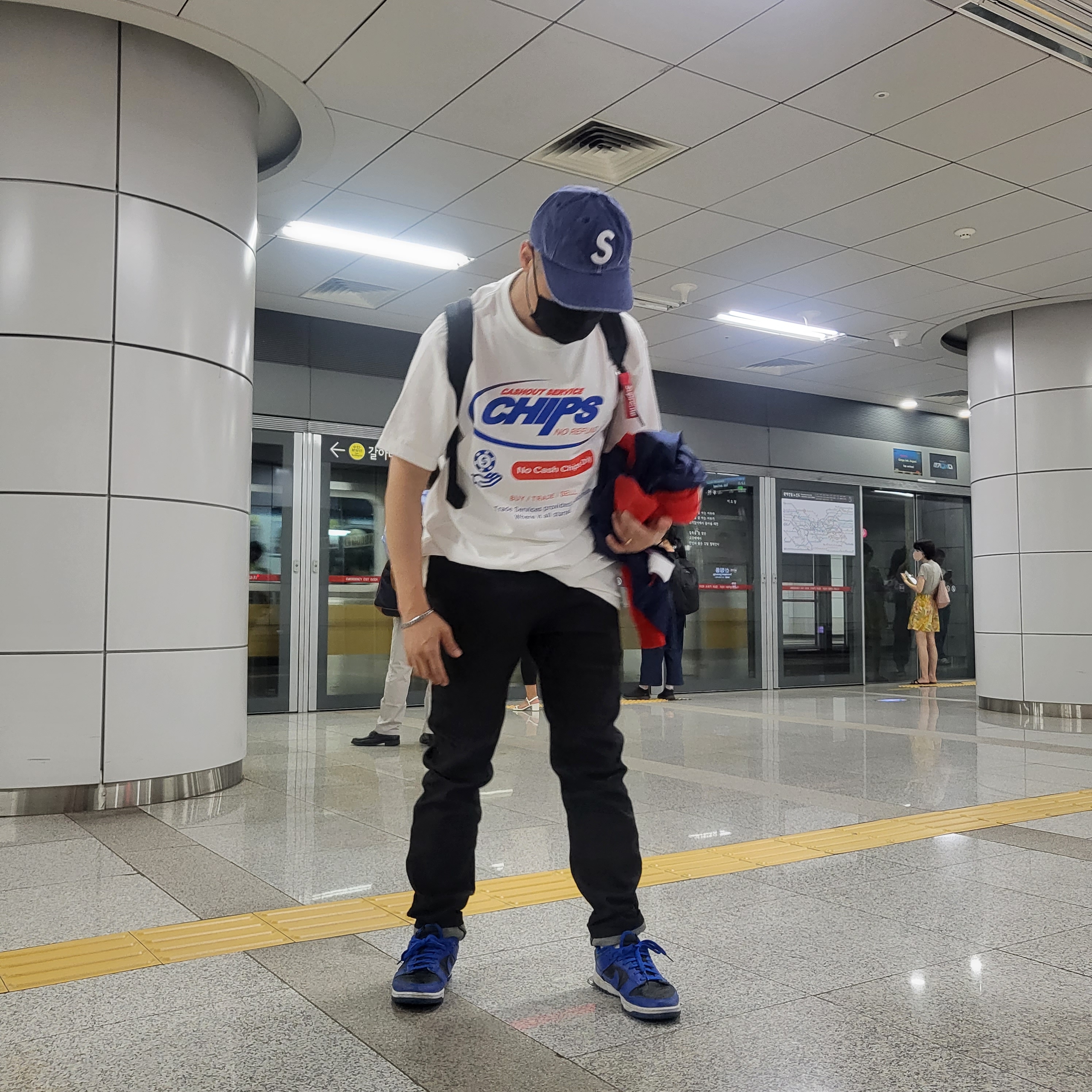 Supreme Pigment Canvas S Logo 6-Panel Navy - 23SS, Nike NSW Windrunner Hoodie Jacket Smoke Grey - US/EU 착용 스타일 - 1