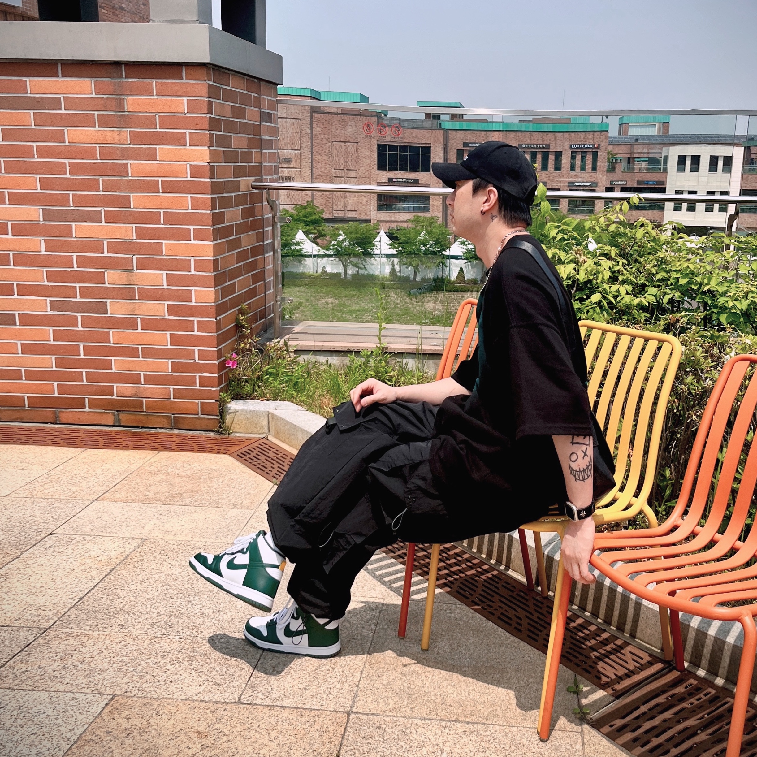 Nike Dunk High Retro Noble Green 착용 스타일