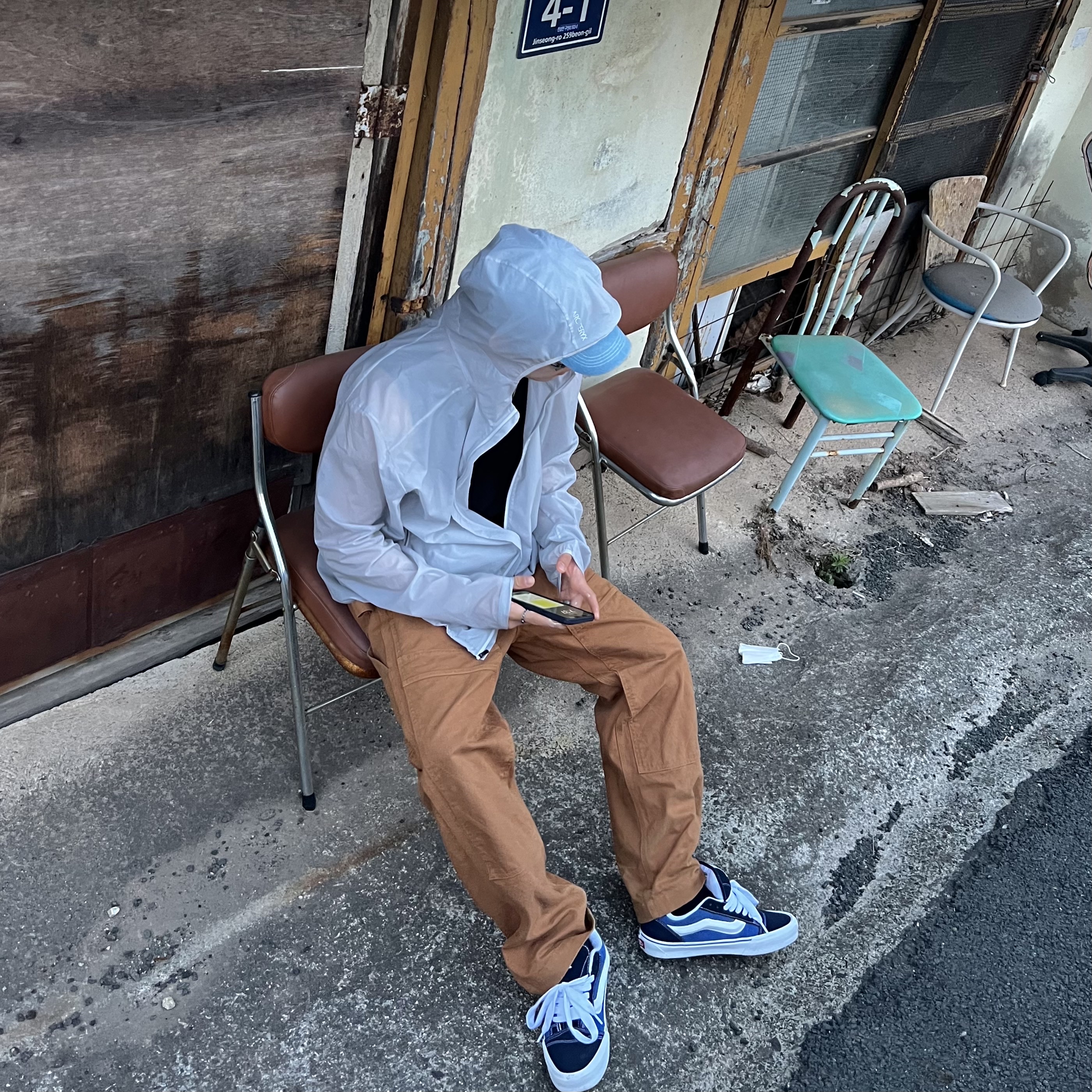 Arc'teryx Incendo Airshell Hoody Solitude 착용 스타일 - 4
