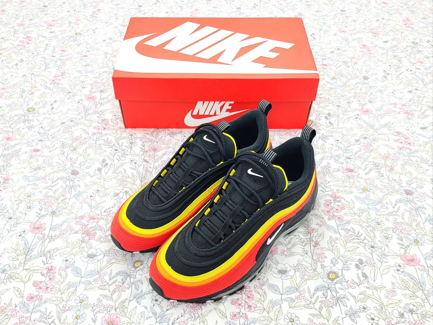 Nike Air Max 97 Hanshin Tigers 착용 스타일 - 1