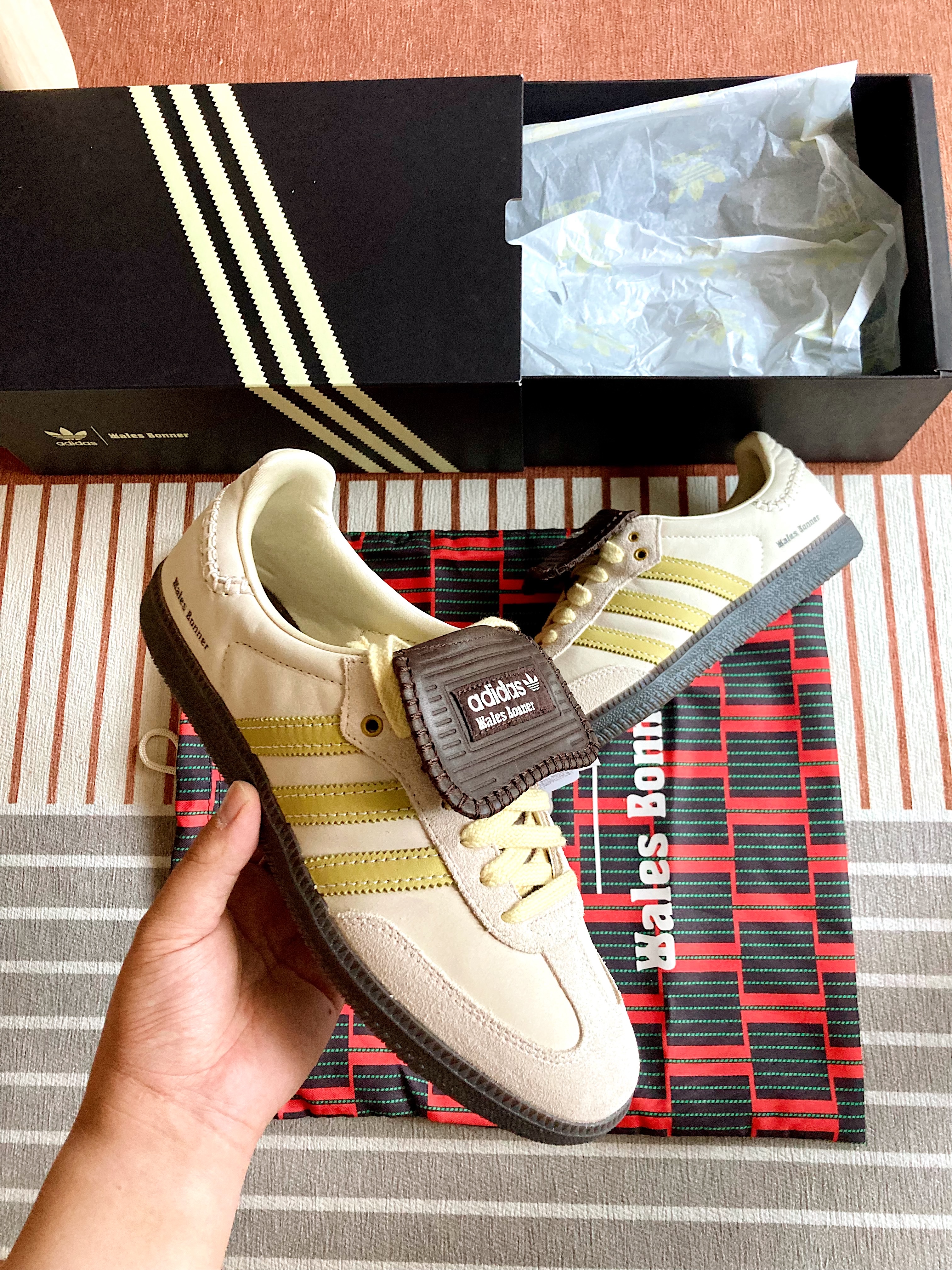 Adidas x Wales Bonner Samba Brown Ecru Tint 착용 스타일