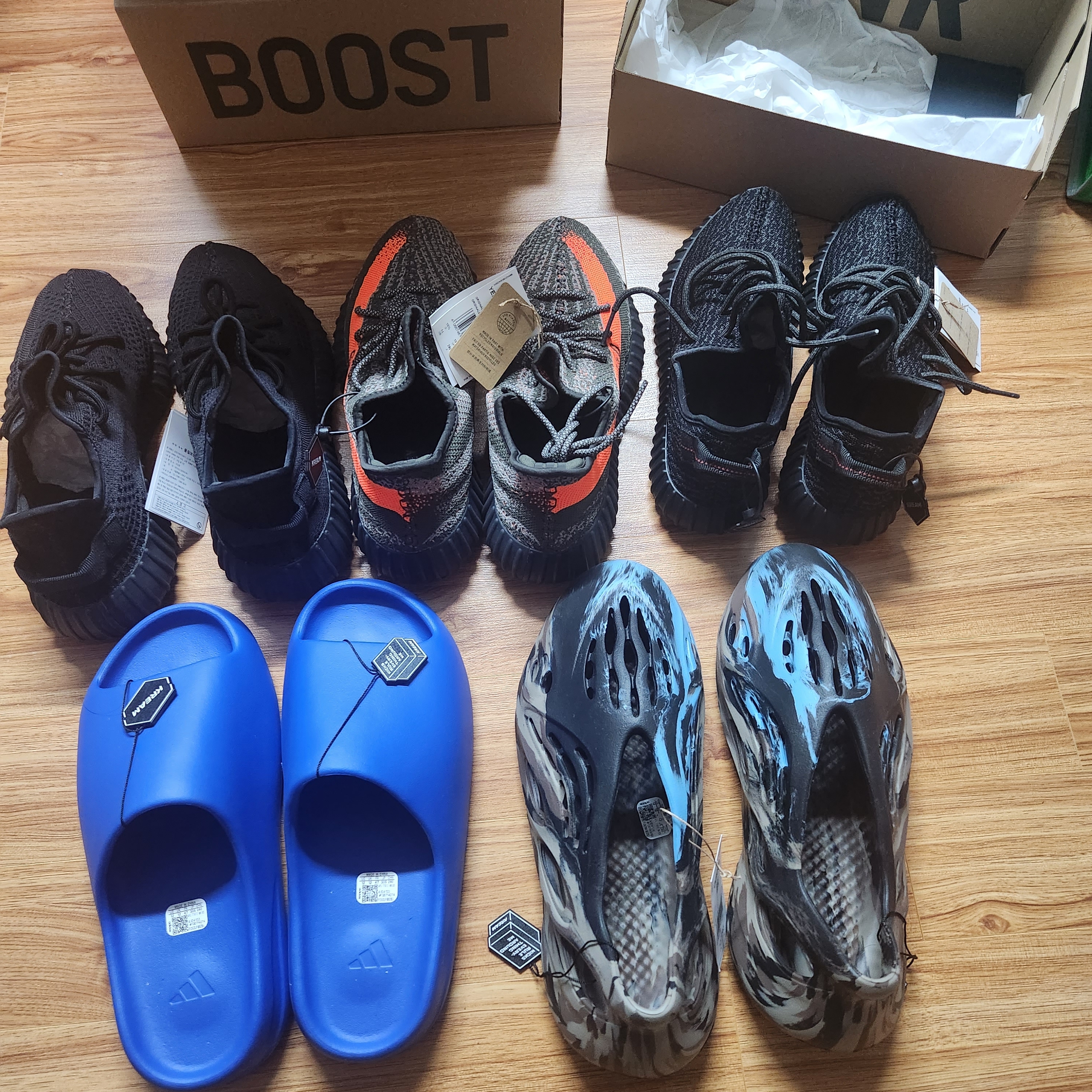 Adidas Yeezy Boost 350 Pirate Black 2023 착용 스타일